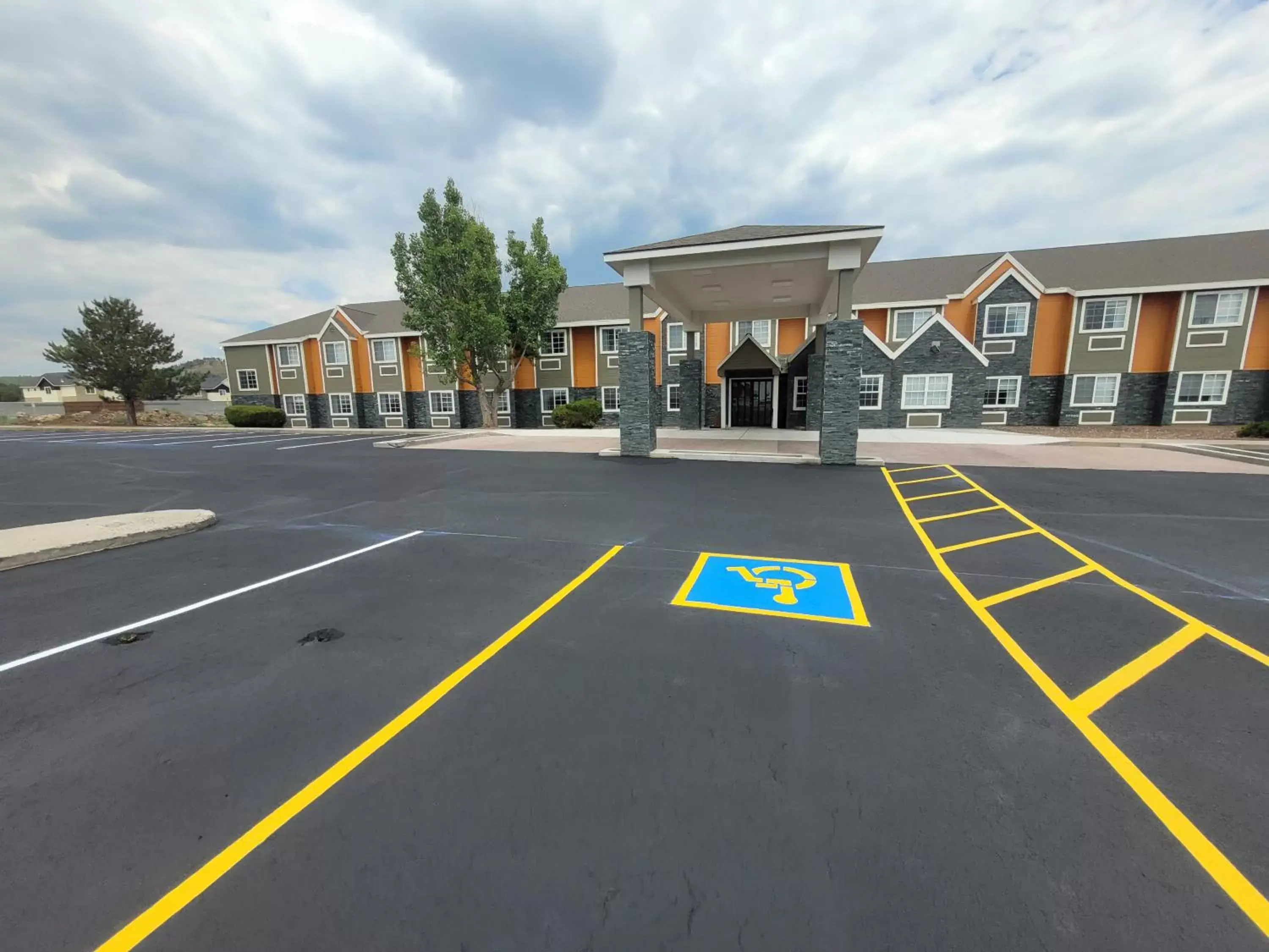 Property Building in Best Western Bellemont Shadow Mountain Inn