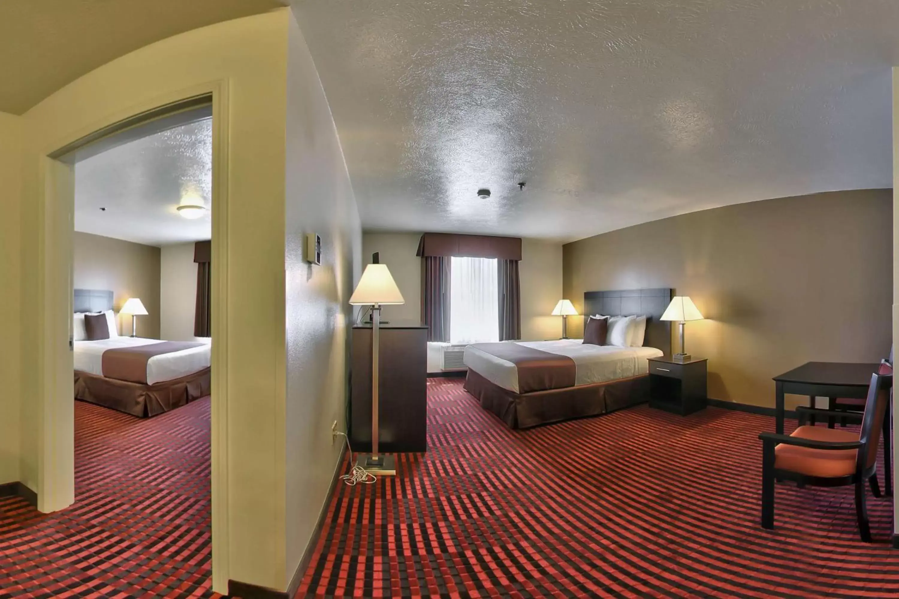 Photo of the whole room, Bed in Best Western Plus Salinas Valley Inn & Suites