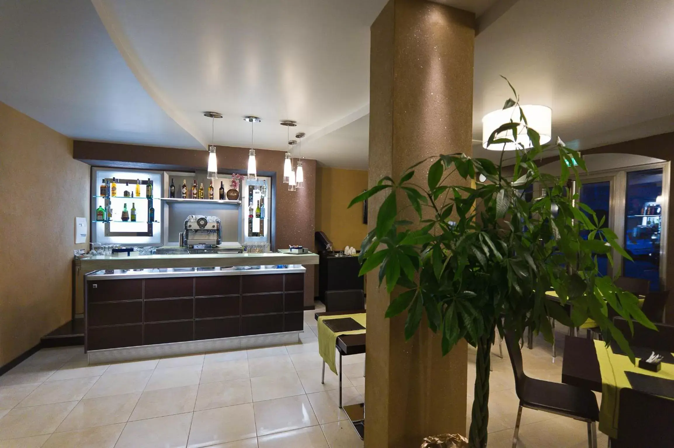 Lounge or bar, Lobby/Reception in Melqart Hotel