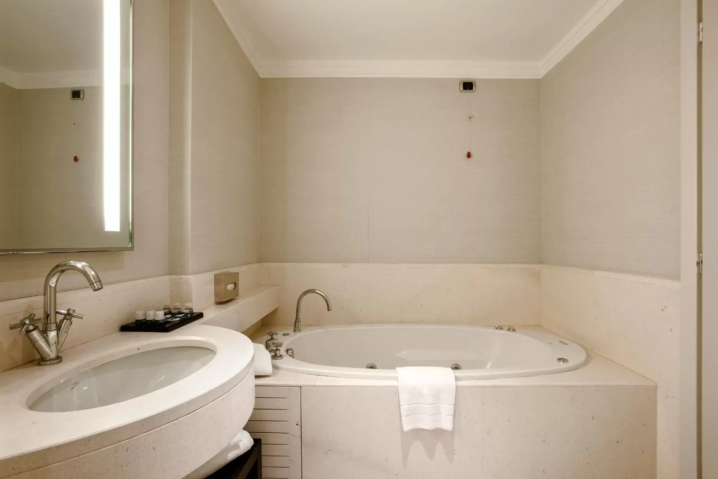 Bathroom in FlyOn Hotel & Conference Center Bathroom in FlyOn Hotel & Conference Center