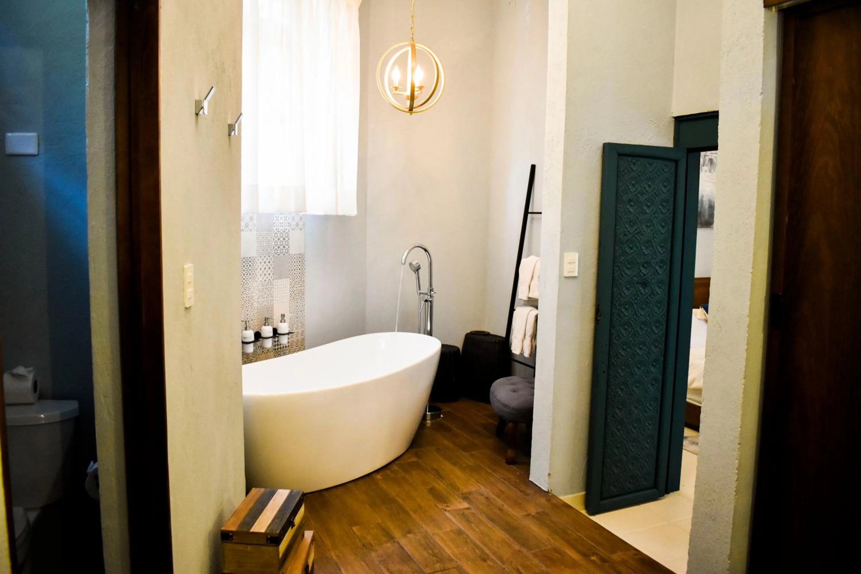 Bath in Mansion San Miguel