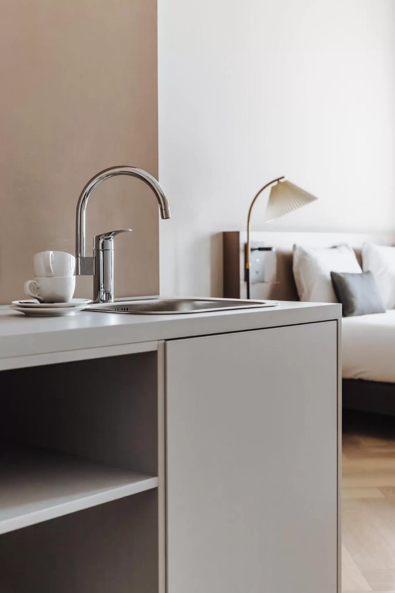 Kitchen or kitchenette in Havendijk Hotel