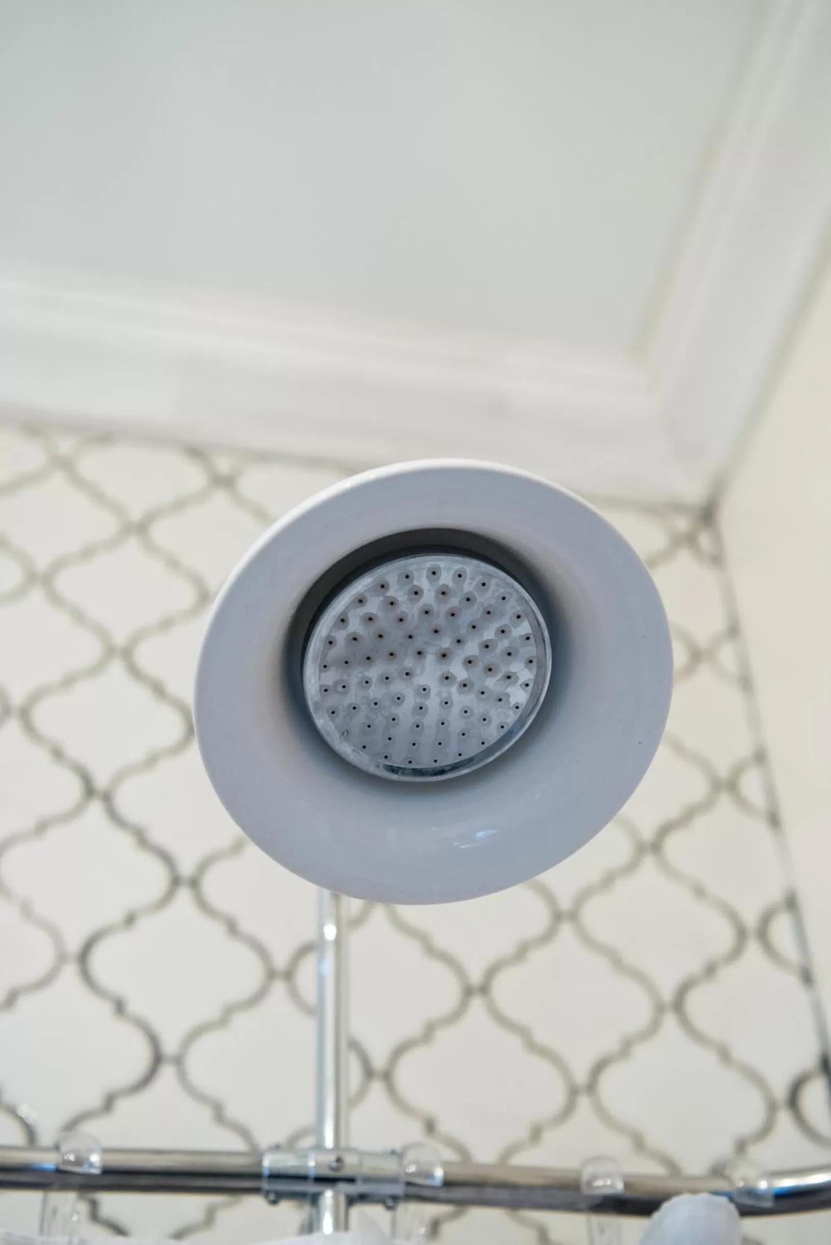 Shower in Harlem Grand