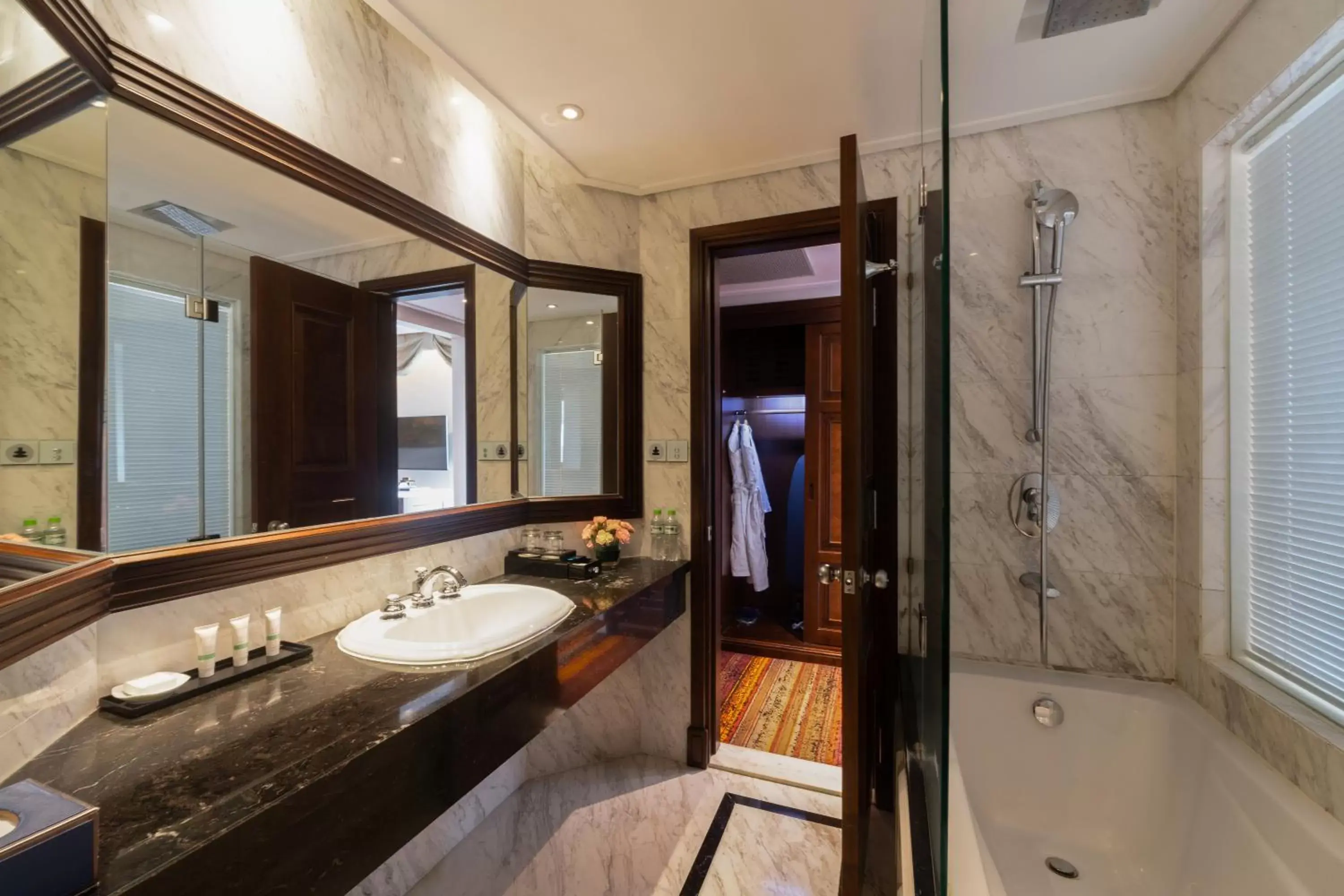 Bathroom in The Lapis Hotel