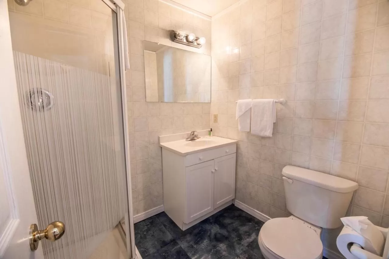 Shower in Caswell Resort