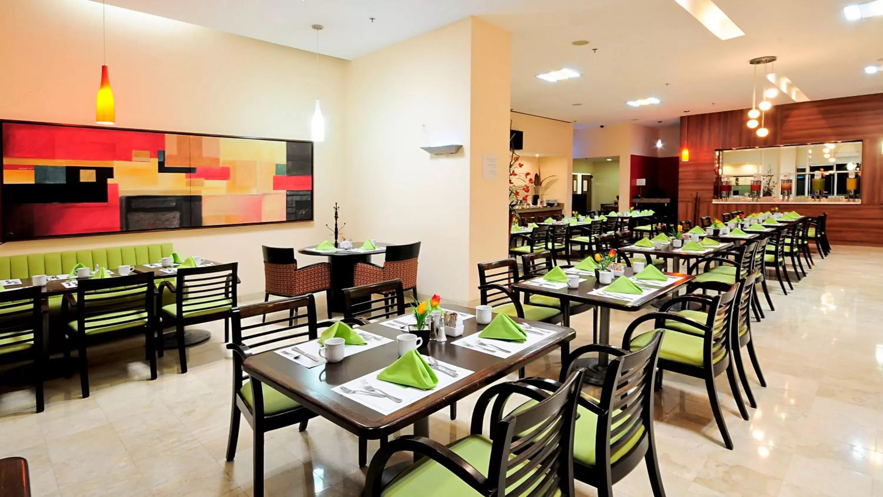 Restaurant/Places to Eat in Holiday Inn Uruapan, an IHG Hotel