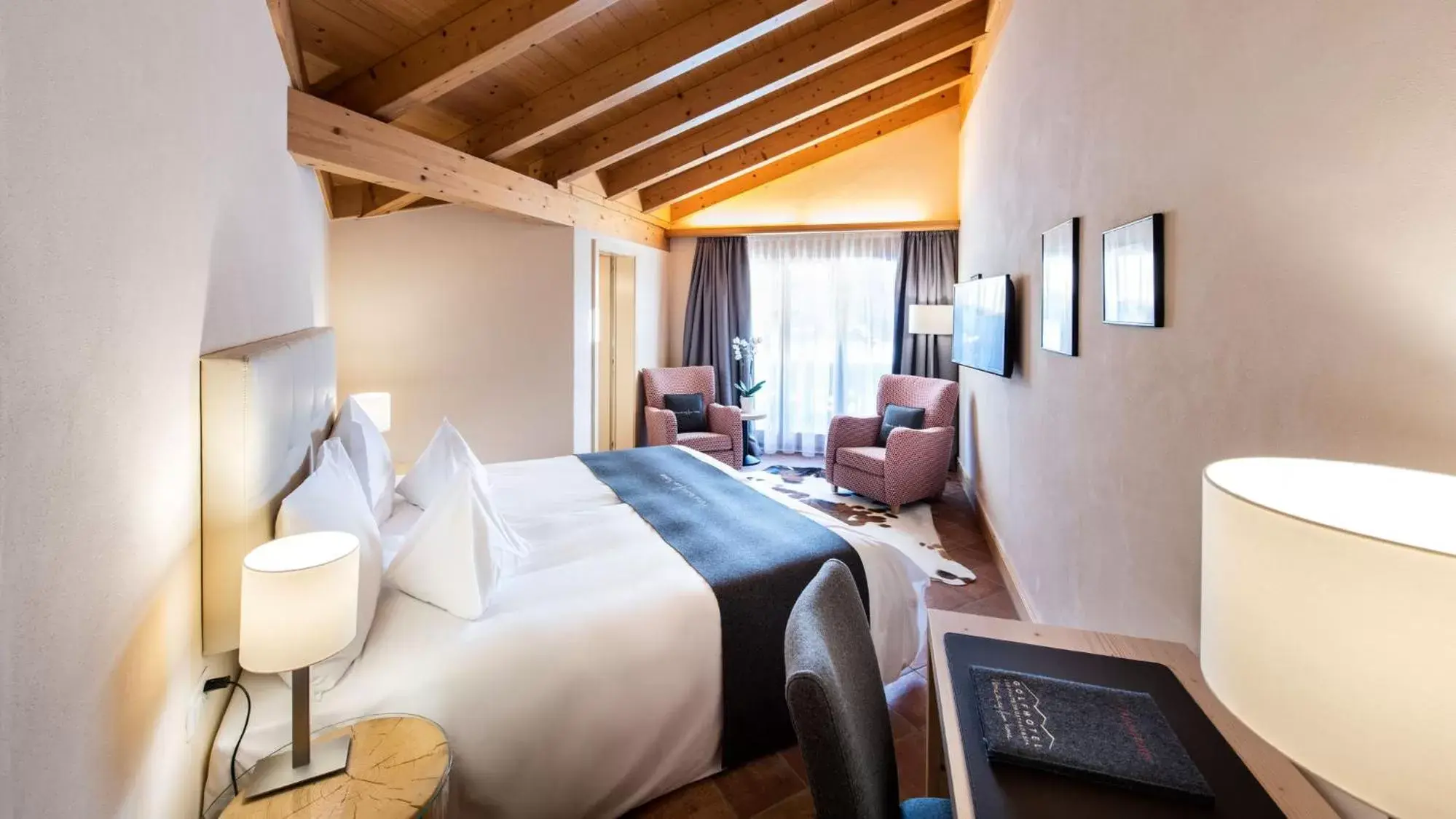 Double Room Chalet Golfino in GOLFHOTEL Les Hauts de Gstaad & SPA