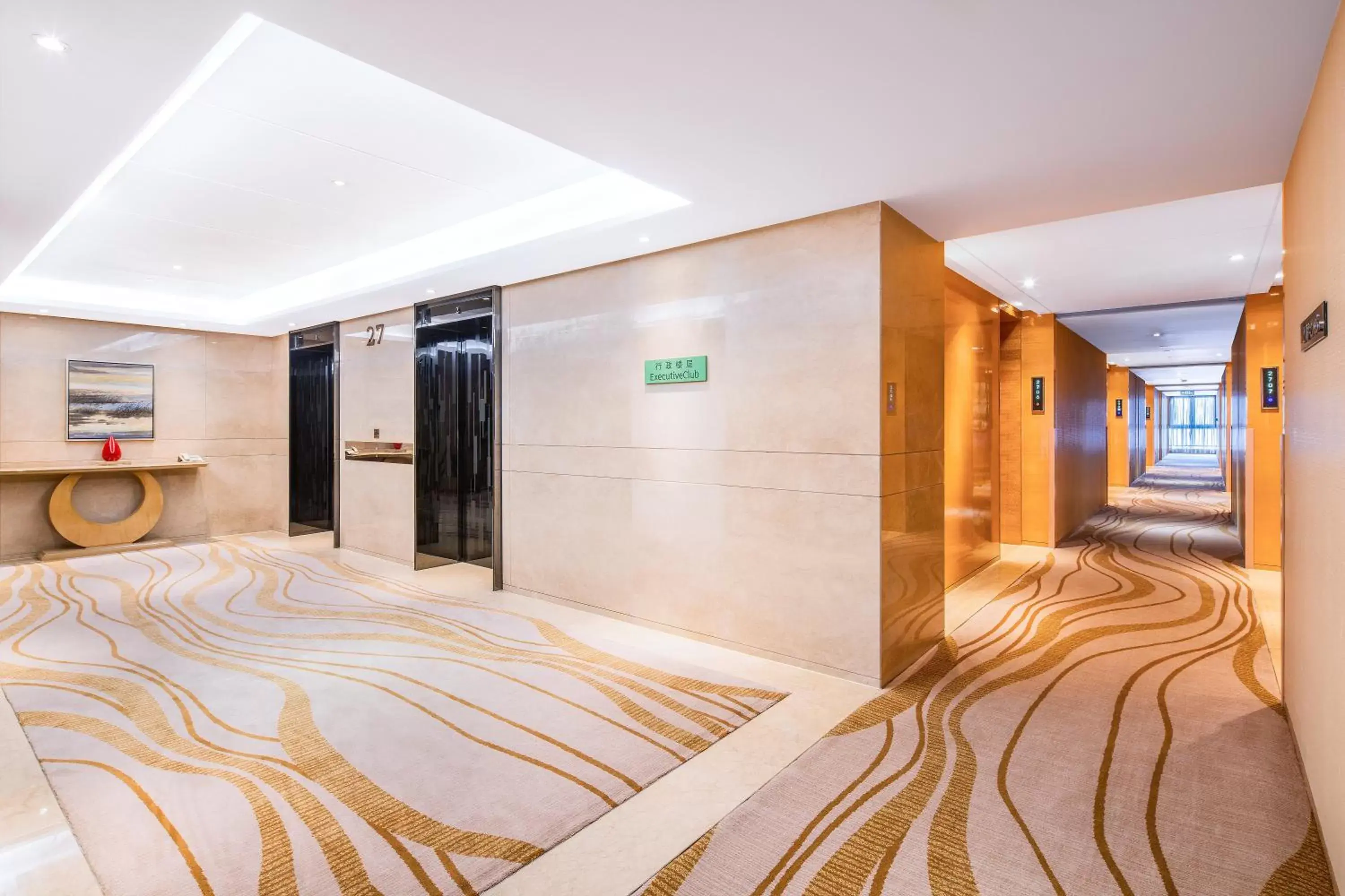 Lobby or reception in Holiday Inn Chengdu Oriental Plaza, an IHG Hotel