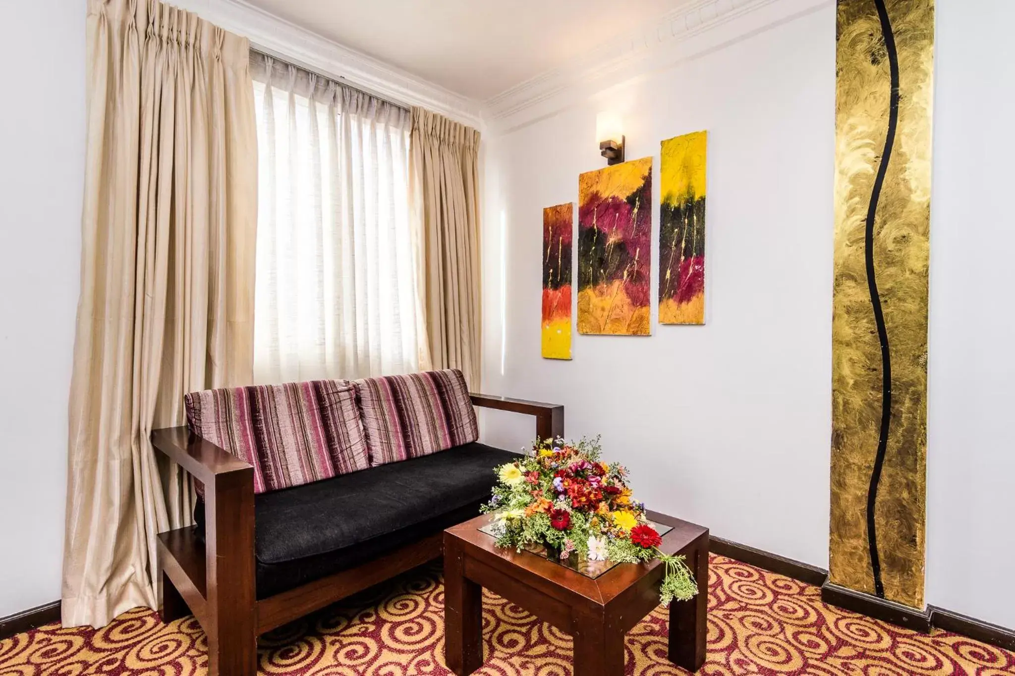 Area and facilities, Seating Area in Ceylon City Hotel,Colombo