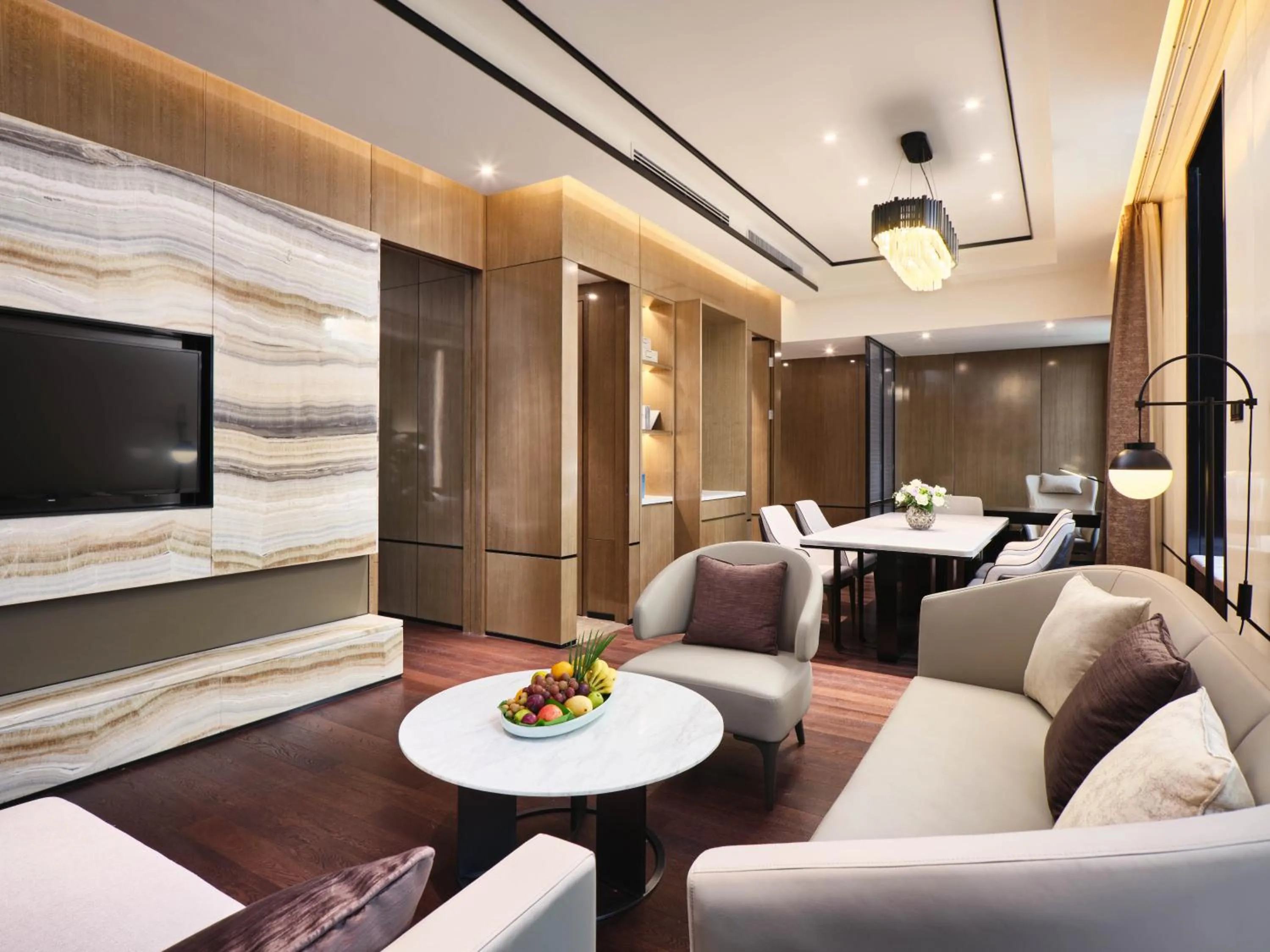 TV and multimedia in Crowne Plaza Wuhan Development Zone by IHG