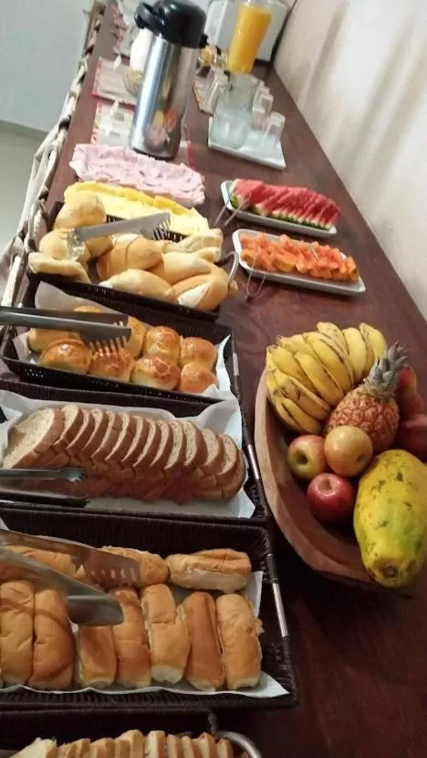 Breakfast, Food in Hibiscos Pousada