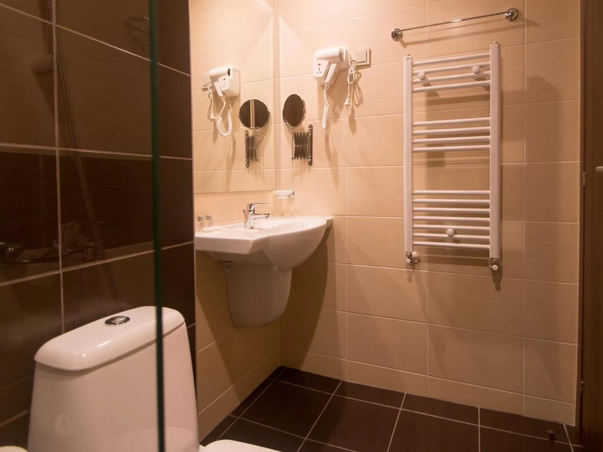 Bathroom in Park Hotel Asenevtsi