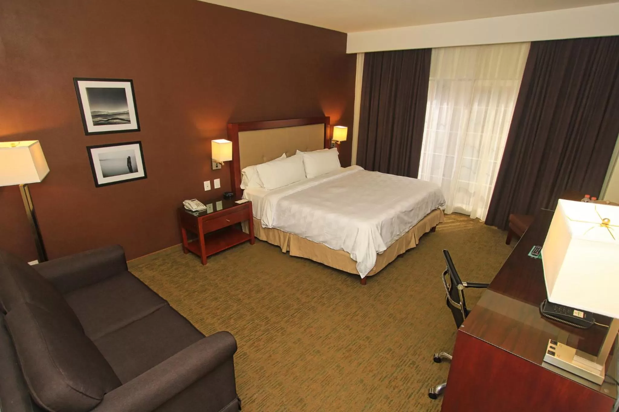 Photo of the whole room, Bed in Holiday Inn Leon by IHG