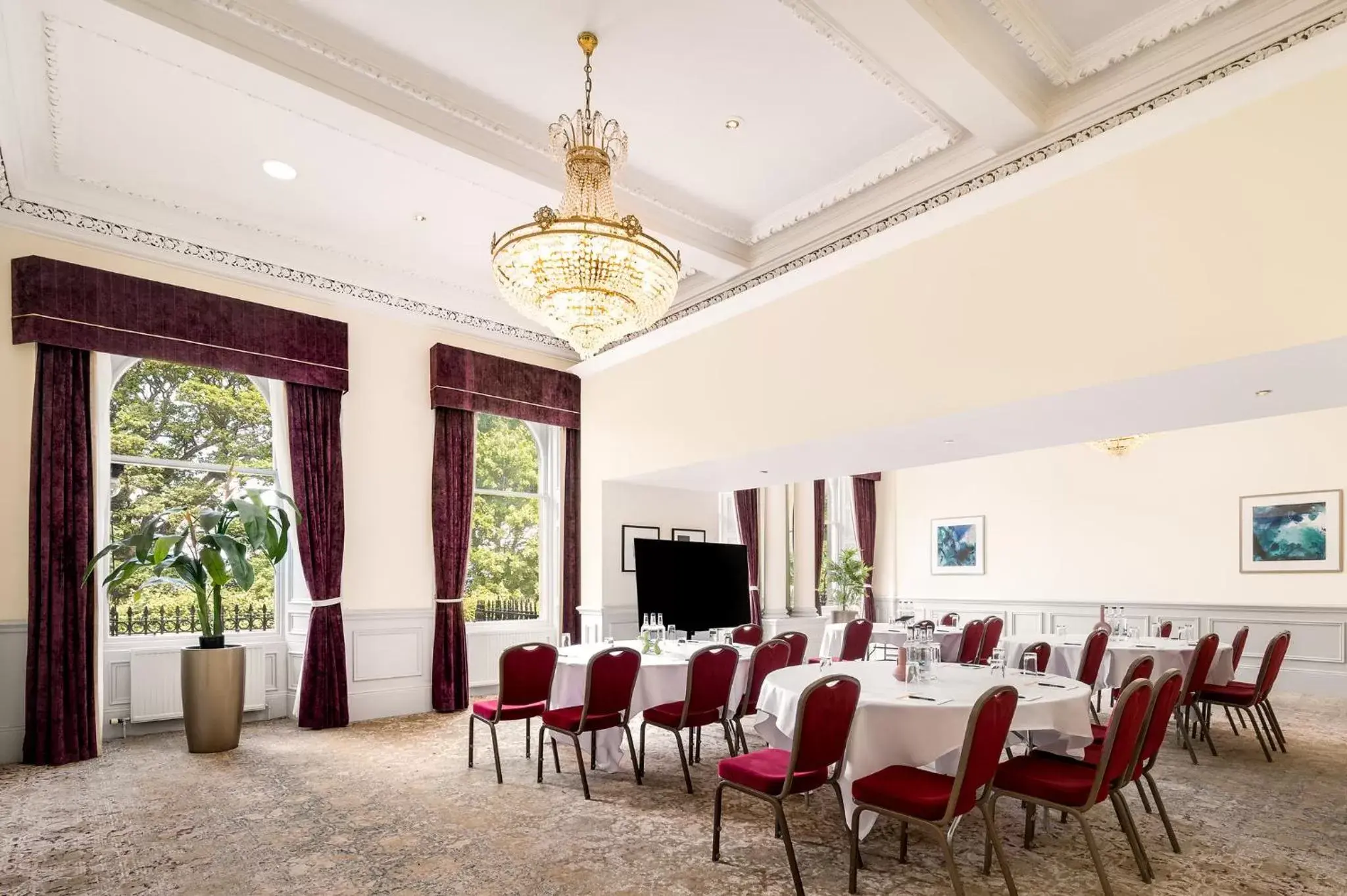 Meeting/conference room, Restaurant/Places to Eat in voco Edinburgh - Royal Terrace, an IHG Hotel