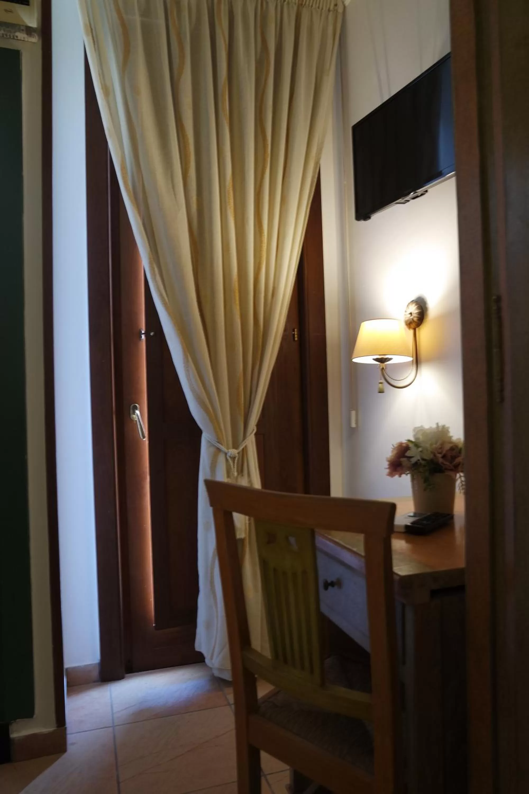 TV and multimedia, TV/Entertainment Center in Santa Caterina