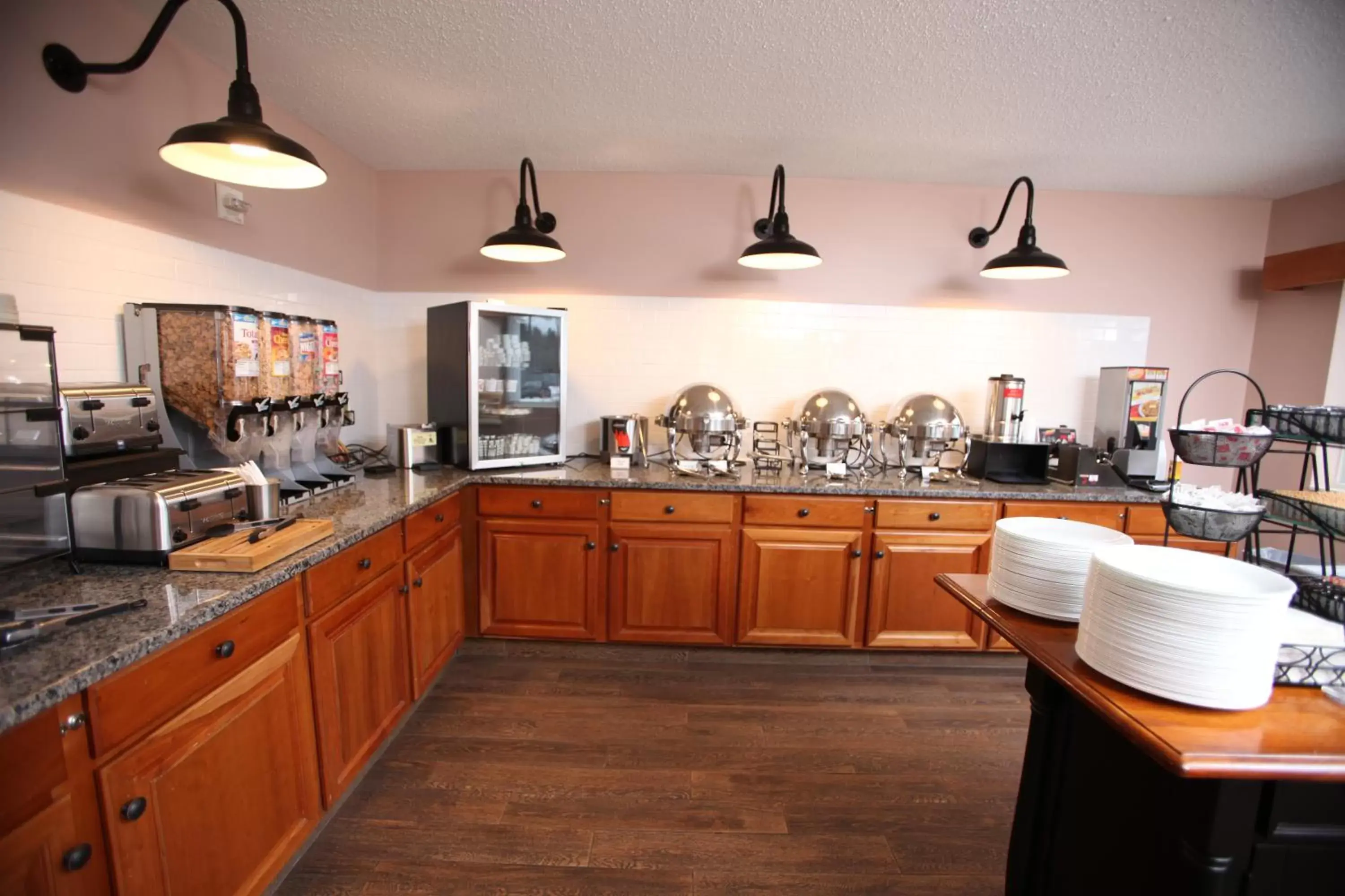 Buffet breakfast in Best Western PLUS Executive Court Inn & Conference Center Buffet breakfast in Best Western PLUS Executive Court Inn & Conference Center