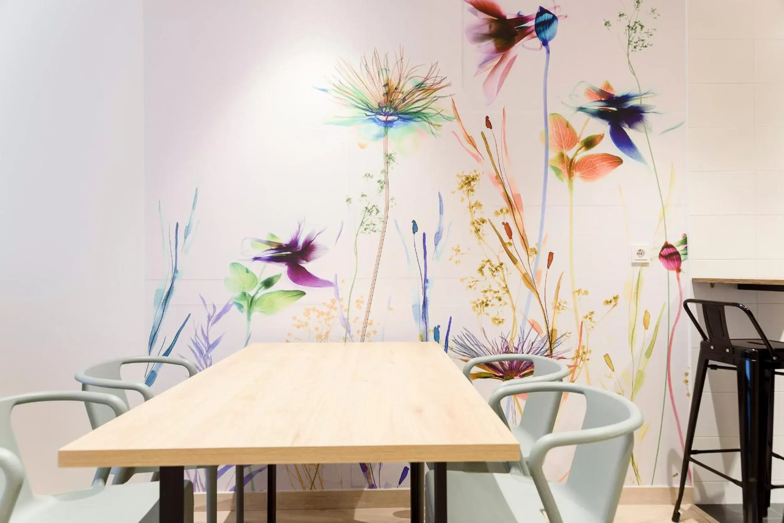 Dining area in APARTHOTEL SALBURUA