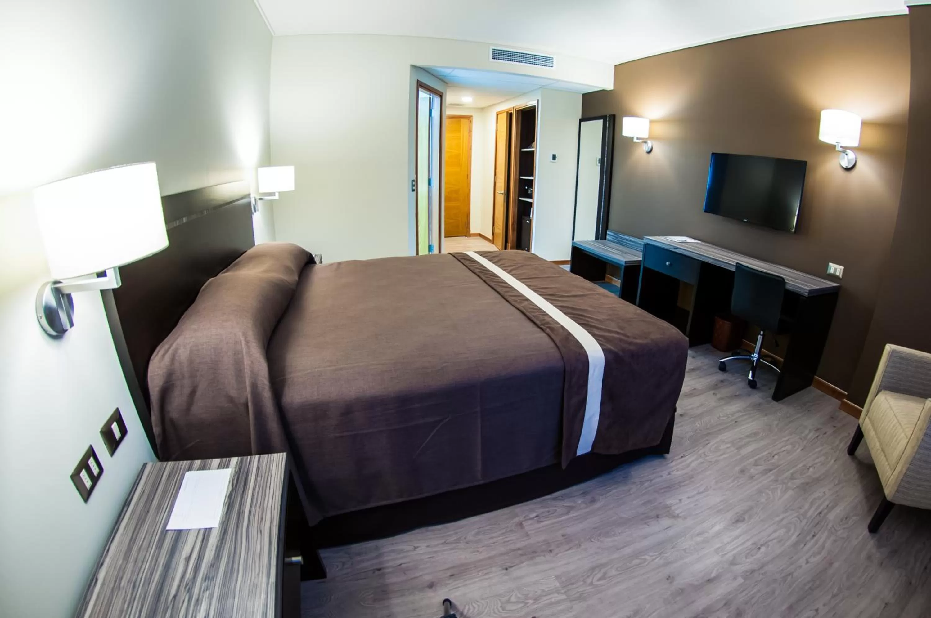 Photo of the whole room, Bed in Hotel Diego de Almagro Curicó