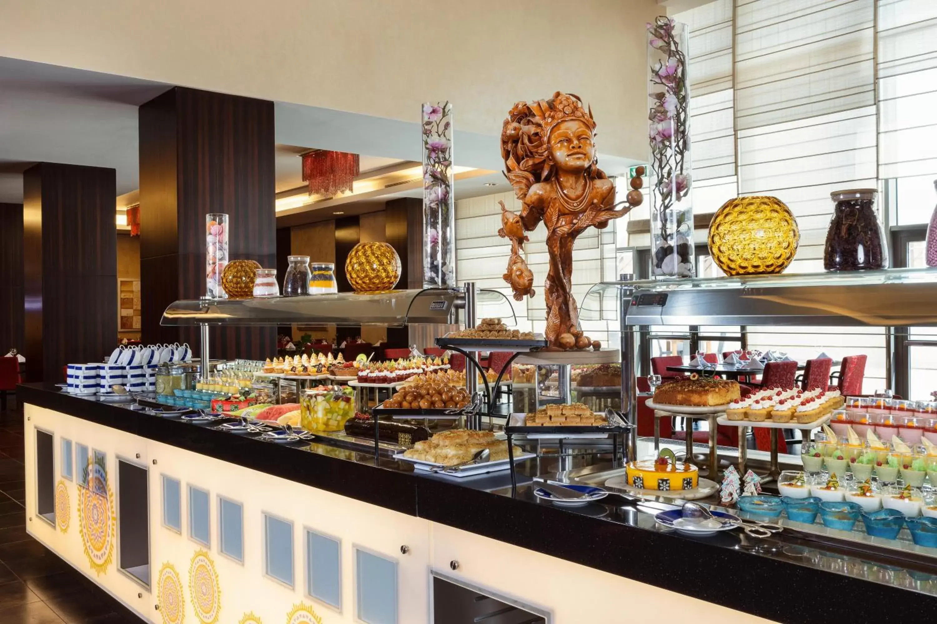 Restaurant/places to eat in Crowne Plaza Riyadh - RDC Hotel & Convention, an IHG Hotel