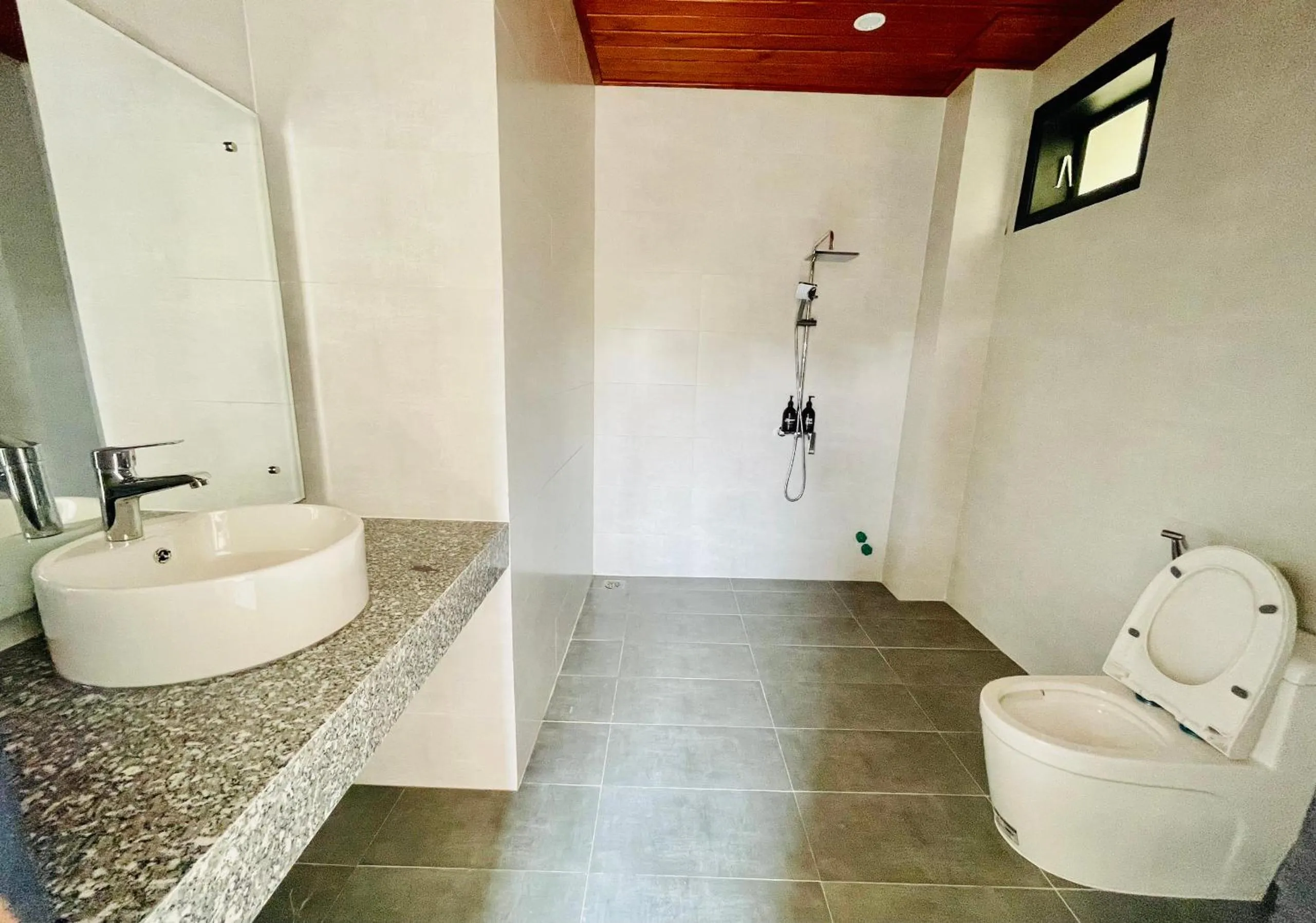 Shower in Windbell Villa Hoi An