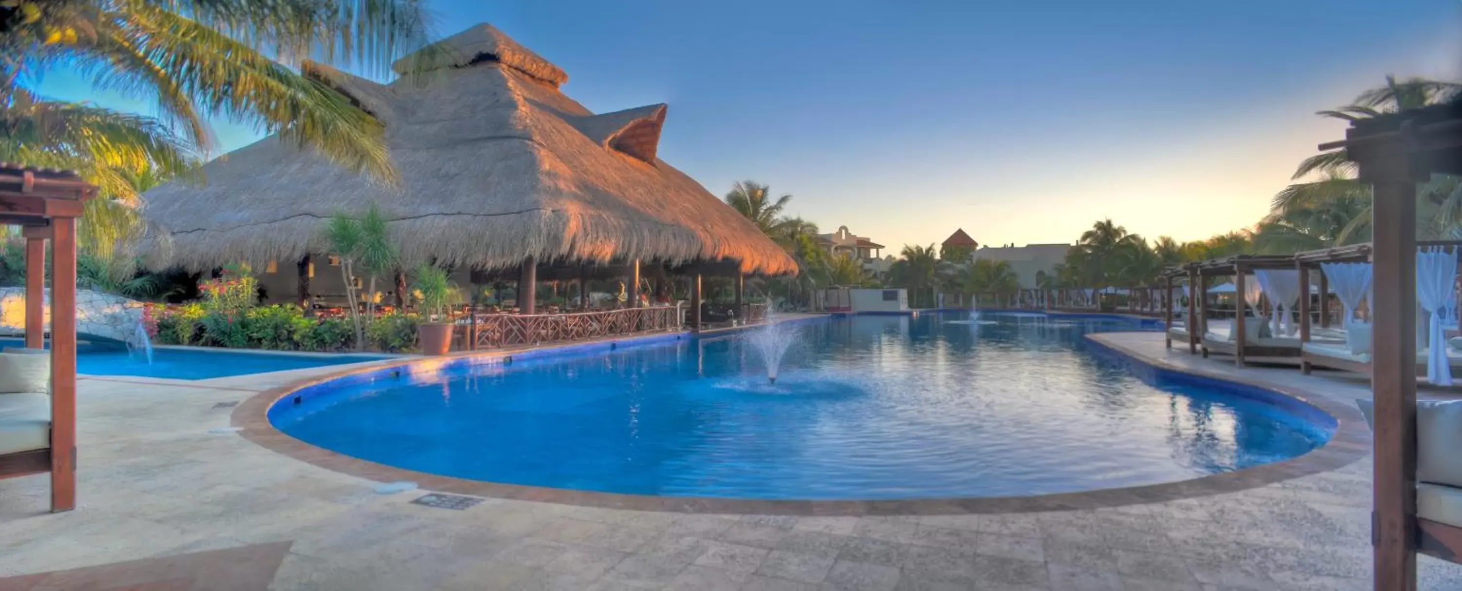 Swimming Pool in El Dorado Royale Gourmet Inclusive Resort & Spa by Karisma - All Inclusive