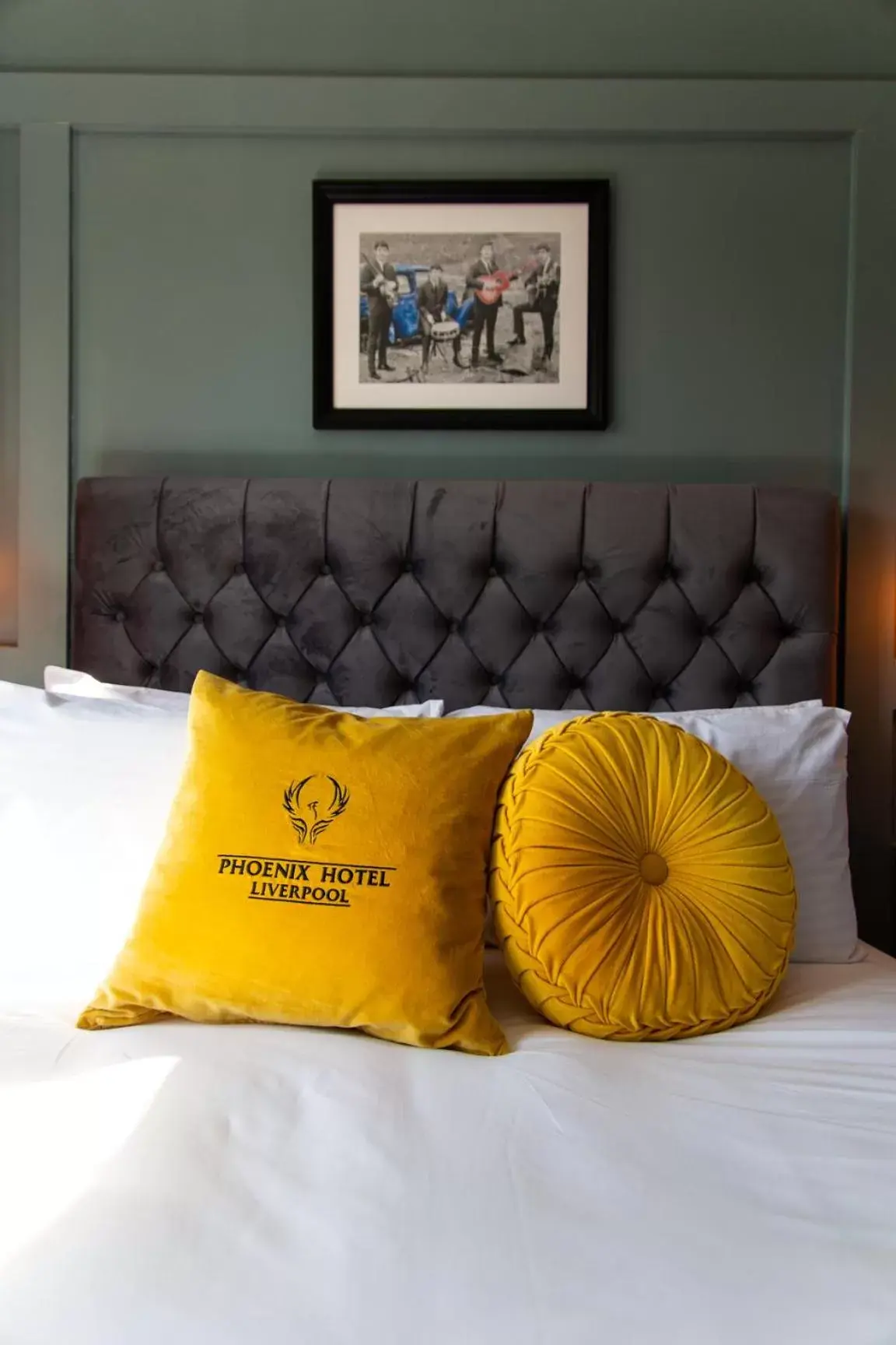 Bed in Phoenix Hotel Liverpool