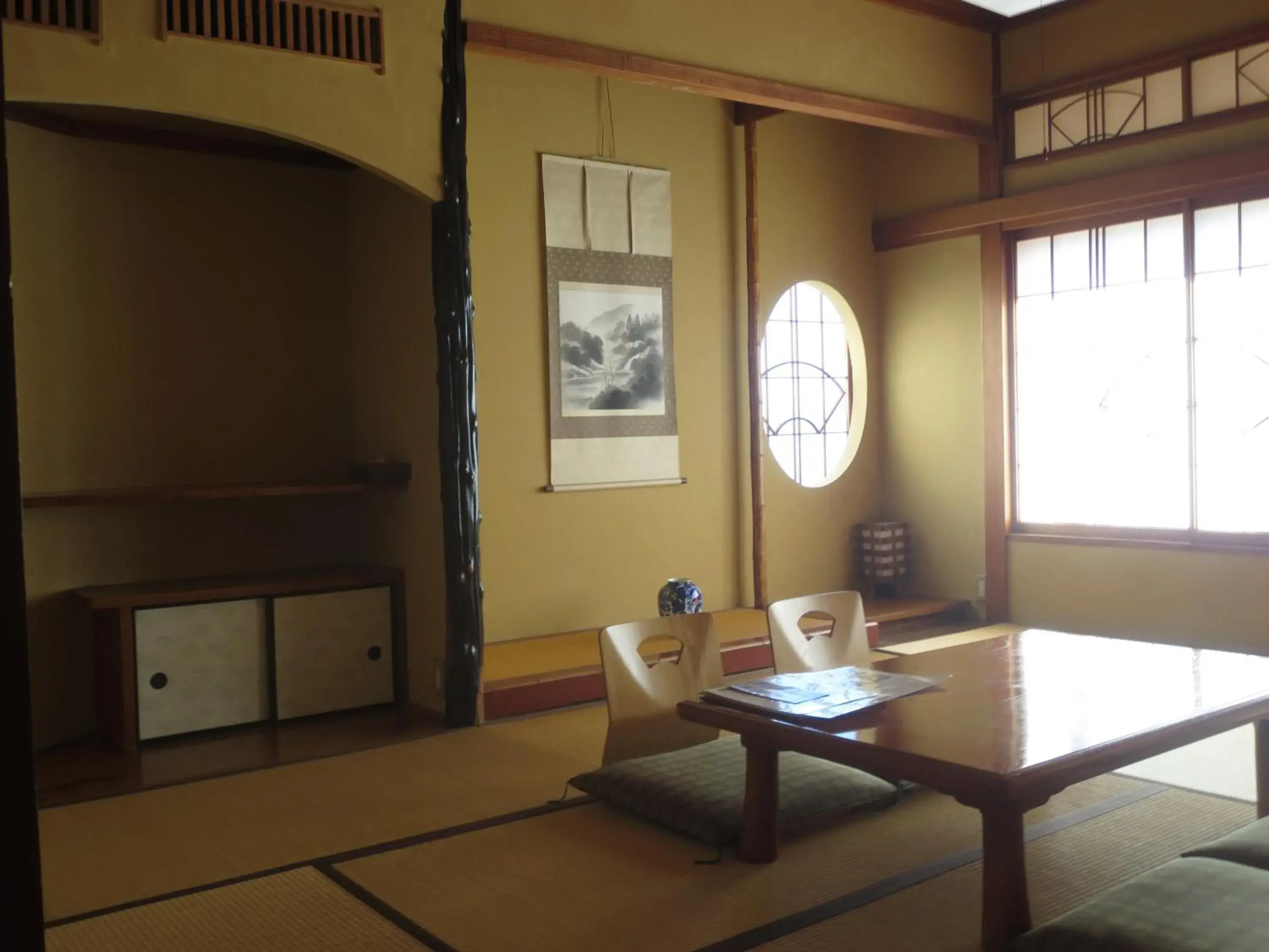 Decorative detail, Seating Area in K's House Ito Onsen - Historical Ryokan Hostel