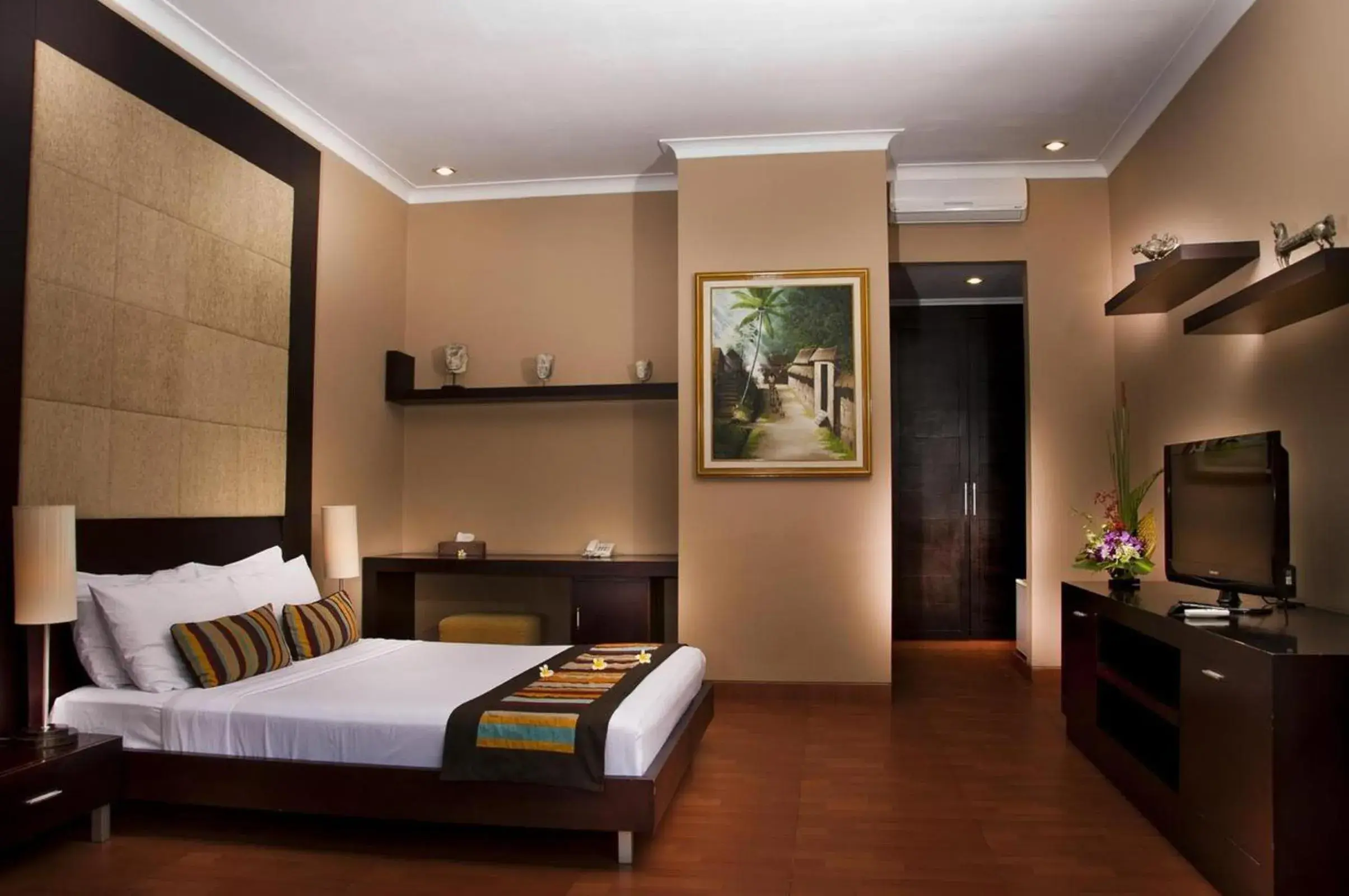 Bedroom, Bed in Sindhu Mertha Suite