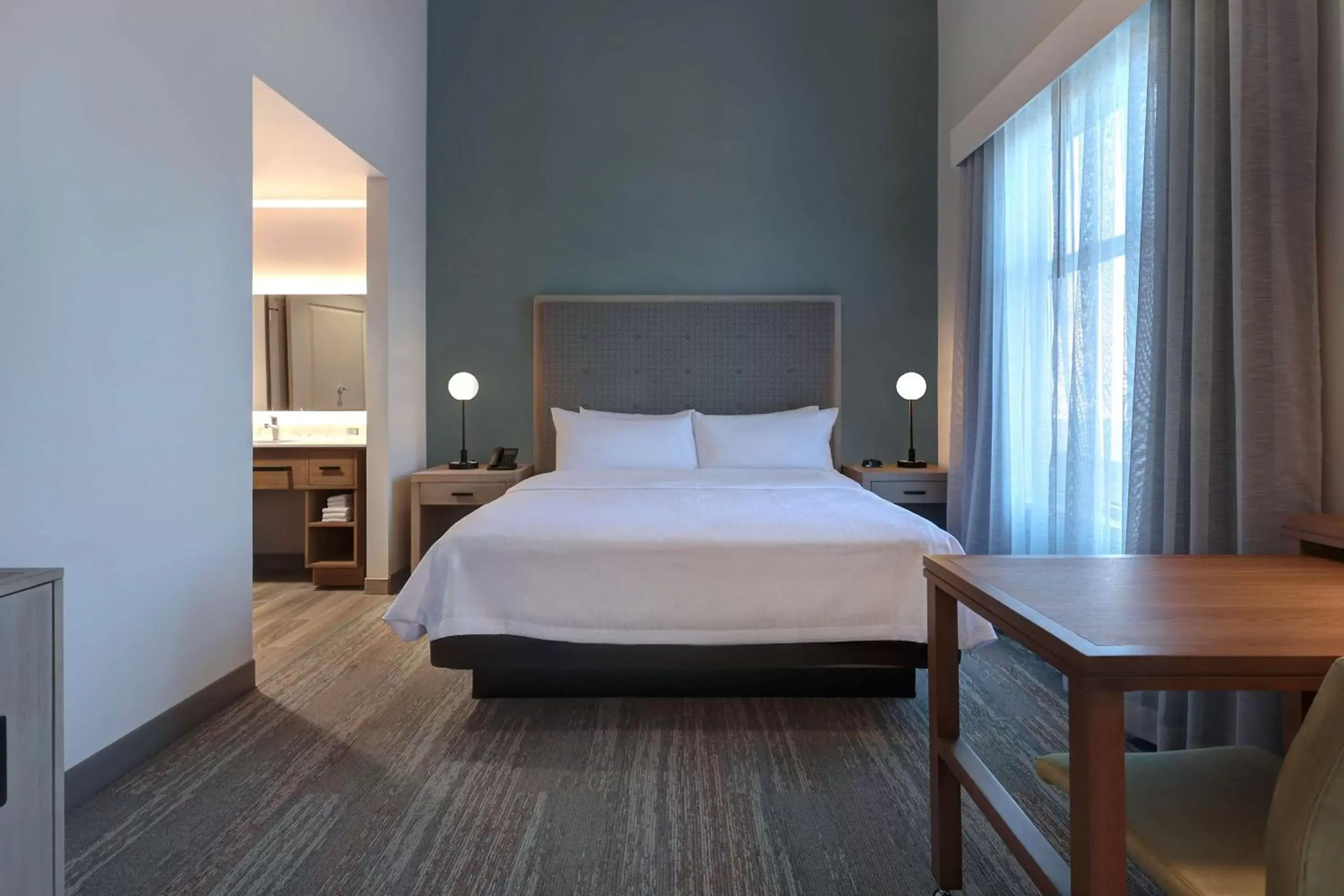 Bed in Homewood Suites By Hilton Santa Clarita/Valencia, Ca