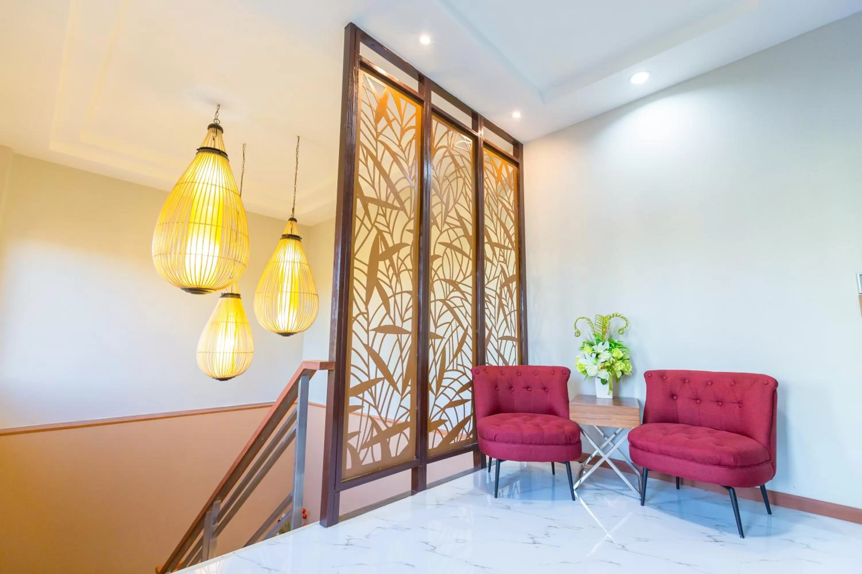 Property building in 777 Food & Bed