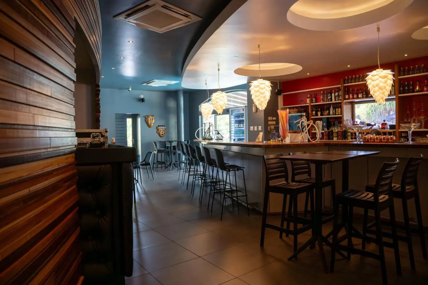 Lounge or bar, Lounge/Bar in Torarica Resort