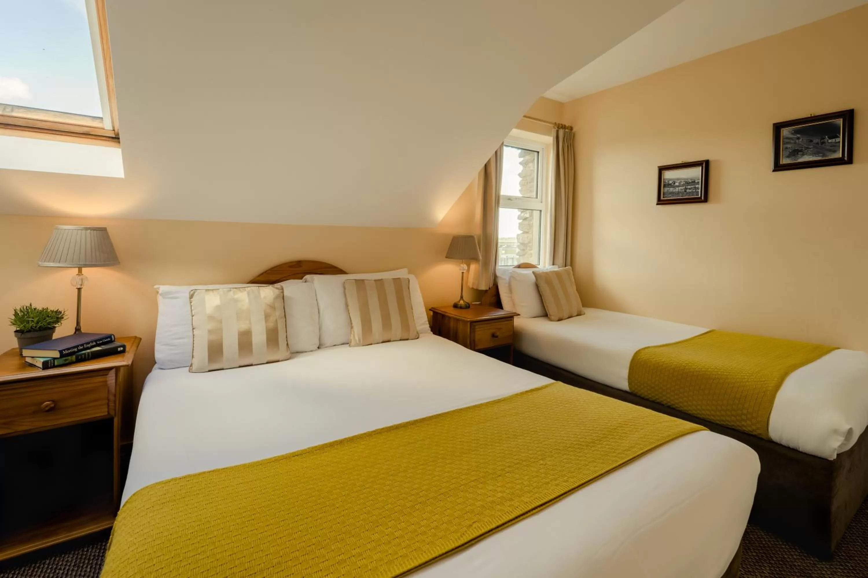 Bedroom, Bed in The Quayside B&B