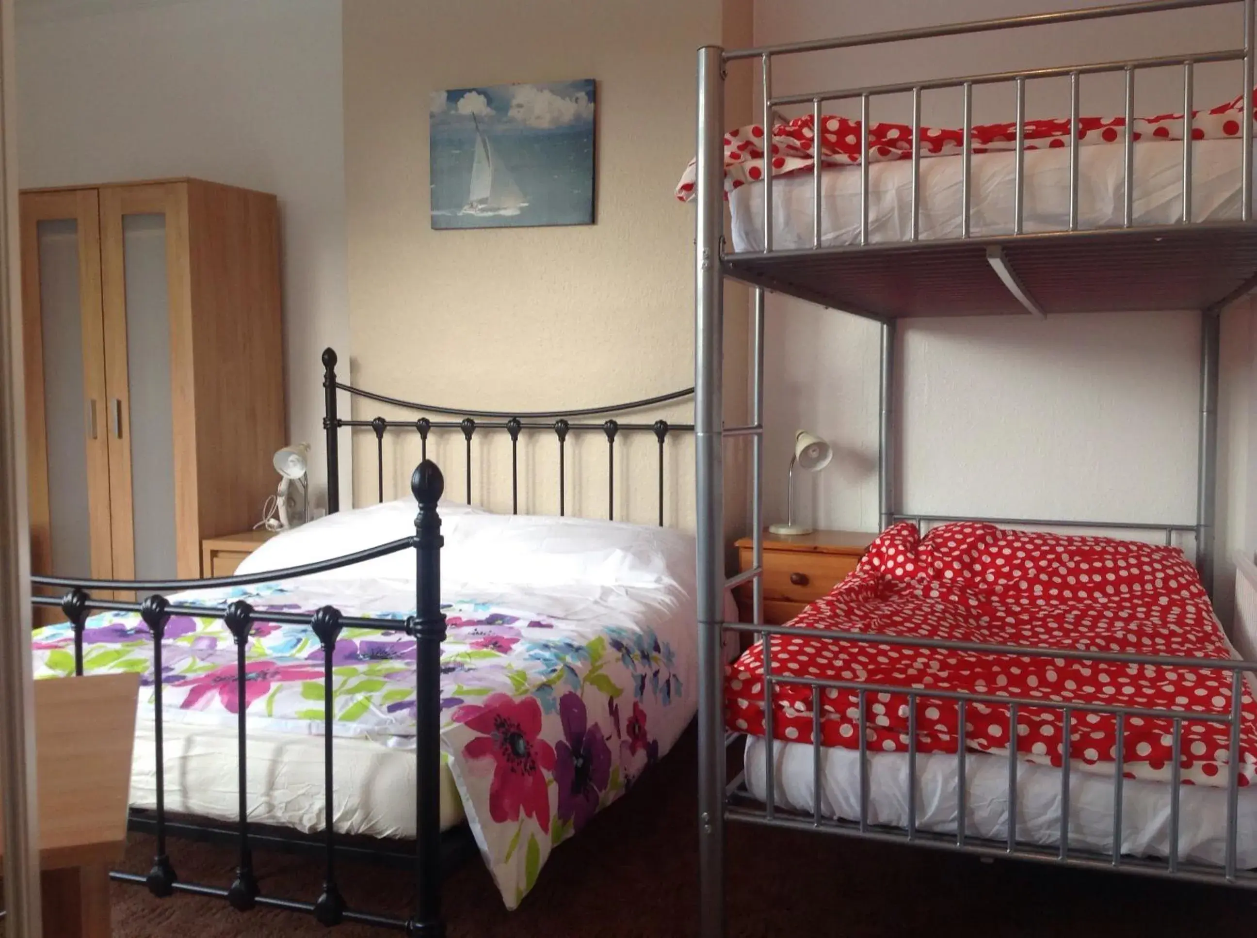 Photo of the whole room, Bunk Bed in Clift Guest House