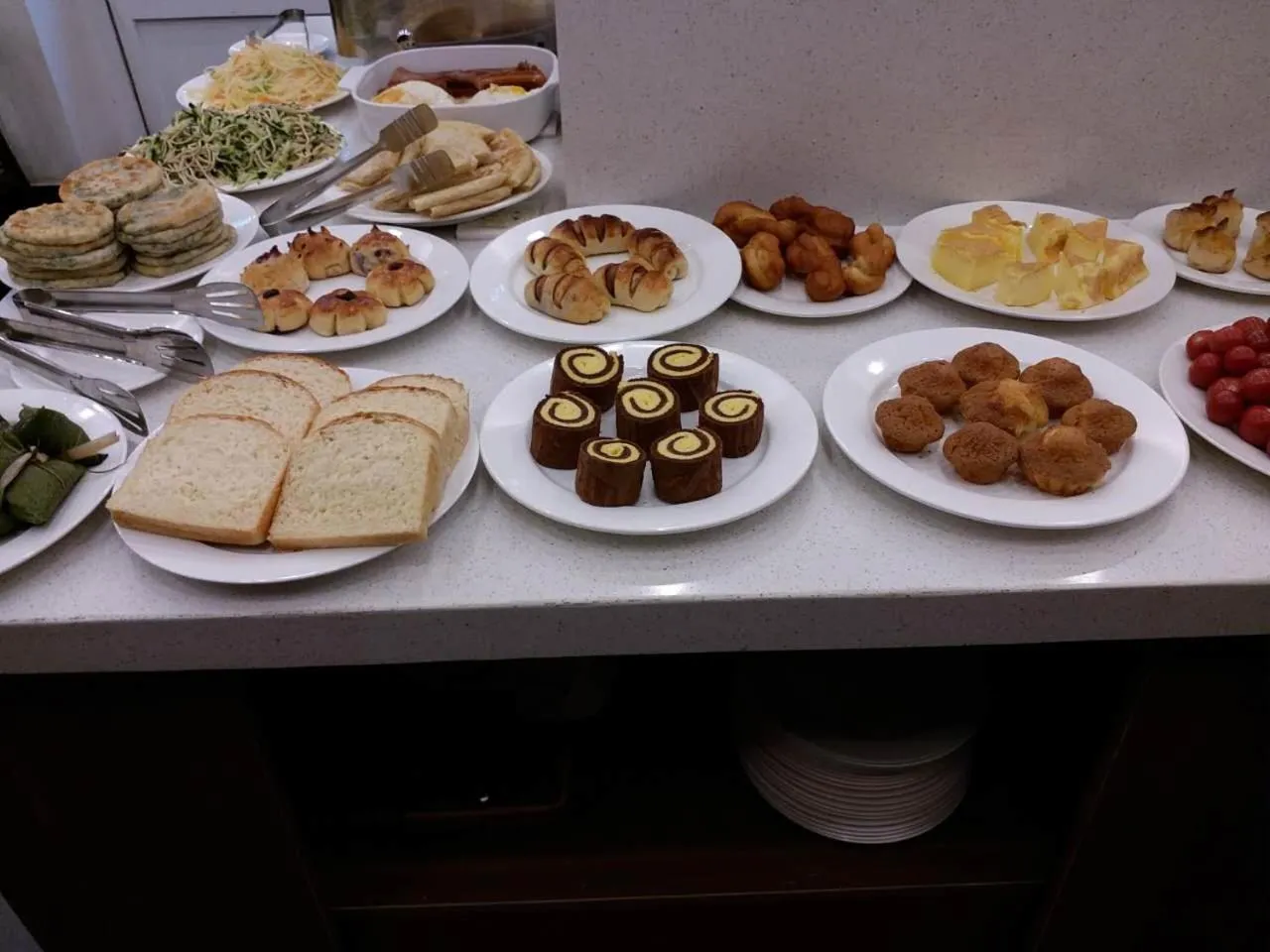 Buffet breakfast in Beijing Jingyuan Courtyard Hotel