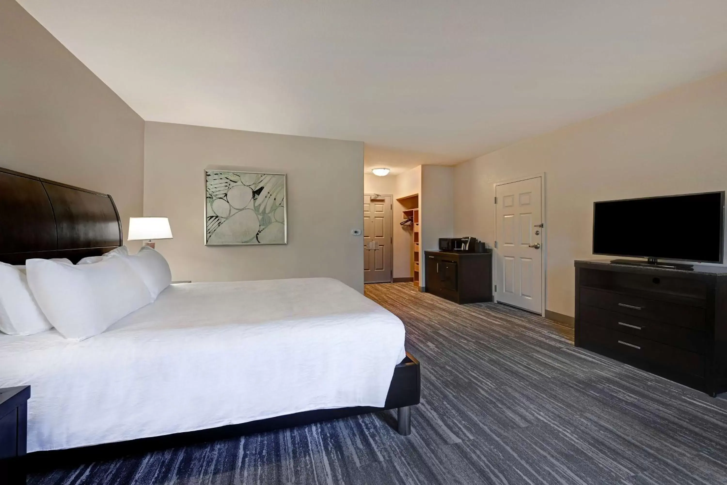 Bed in Hilton Garden Inn San Bernardino