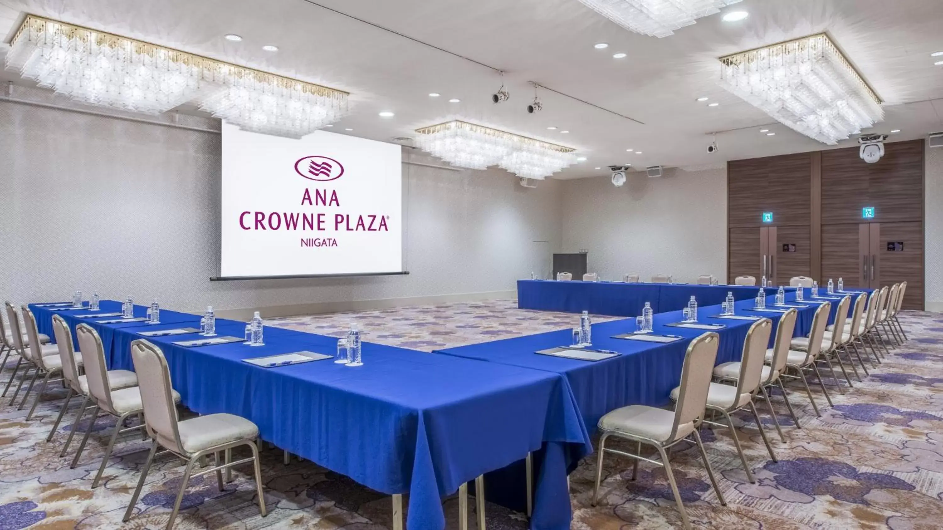 Meeting/conference room in ANA Crowne Plaza Niigata, an IHG Hotel