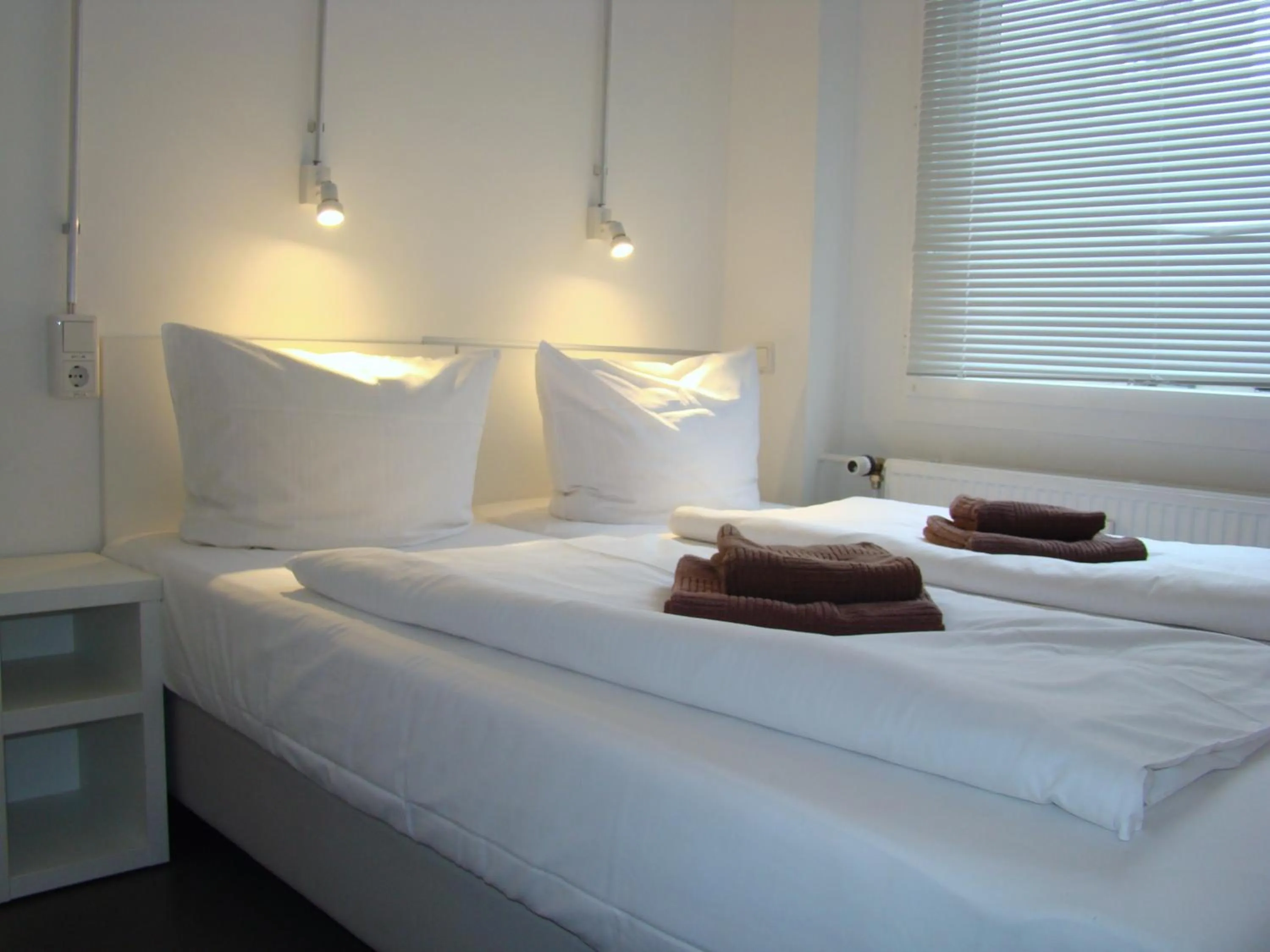 Bedroom, Bed in BNB near Brandenburg Gate - Rooms & Apartments
