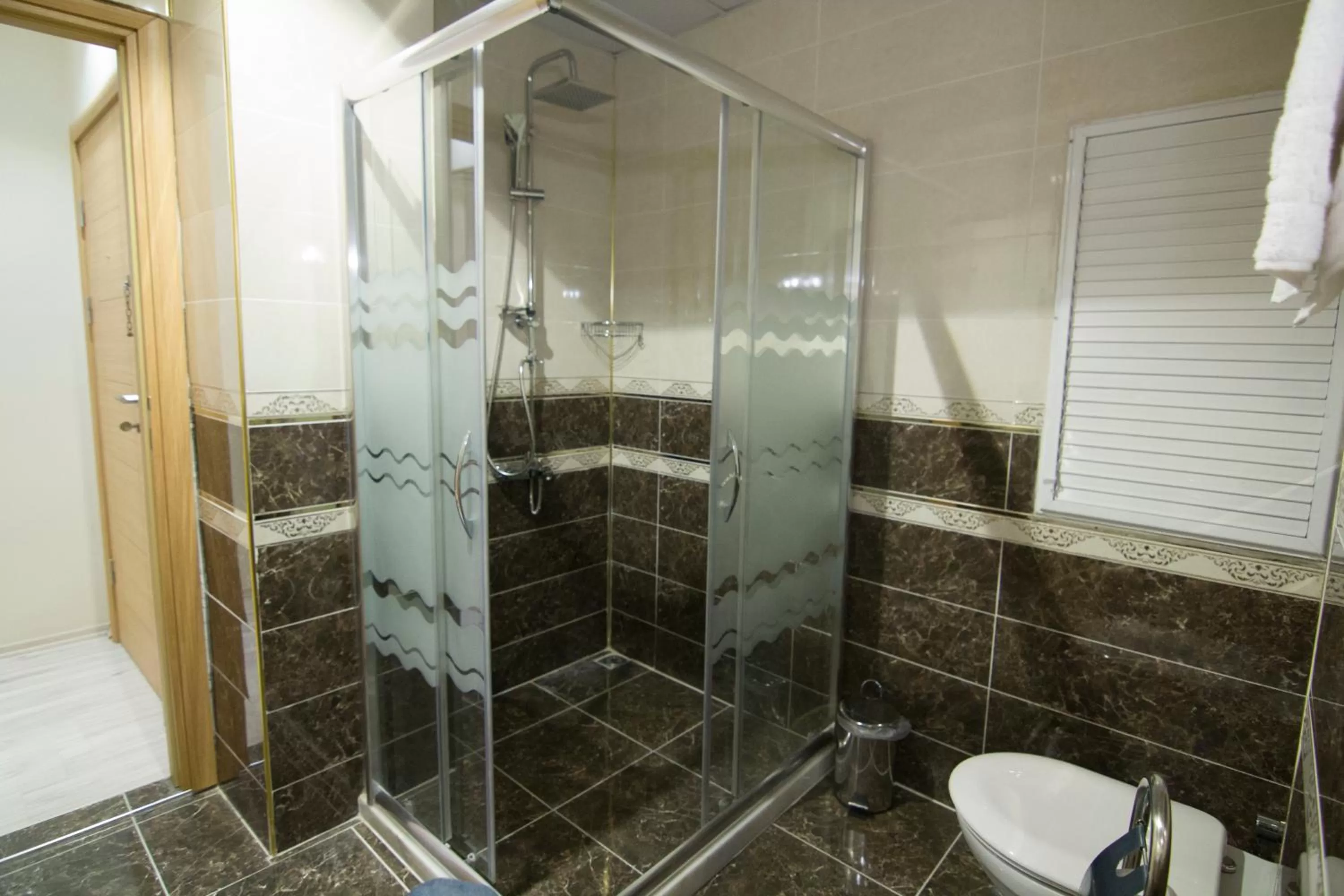 Bathroom in Reyyan Hotel