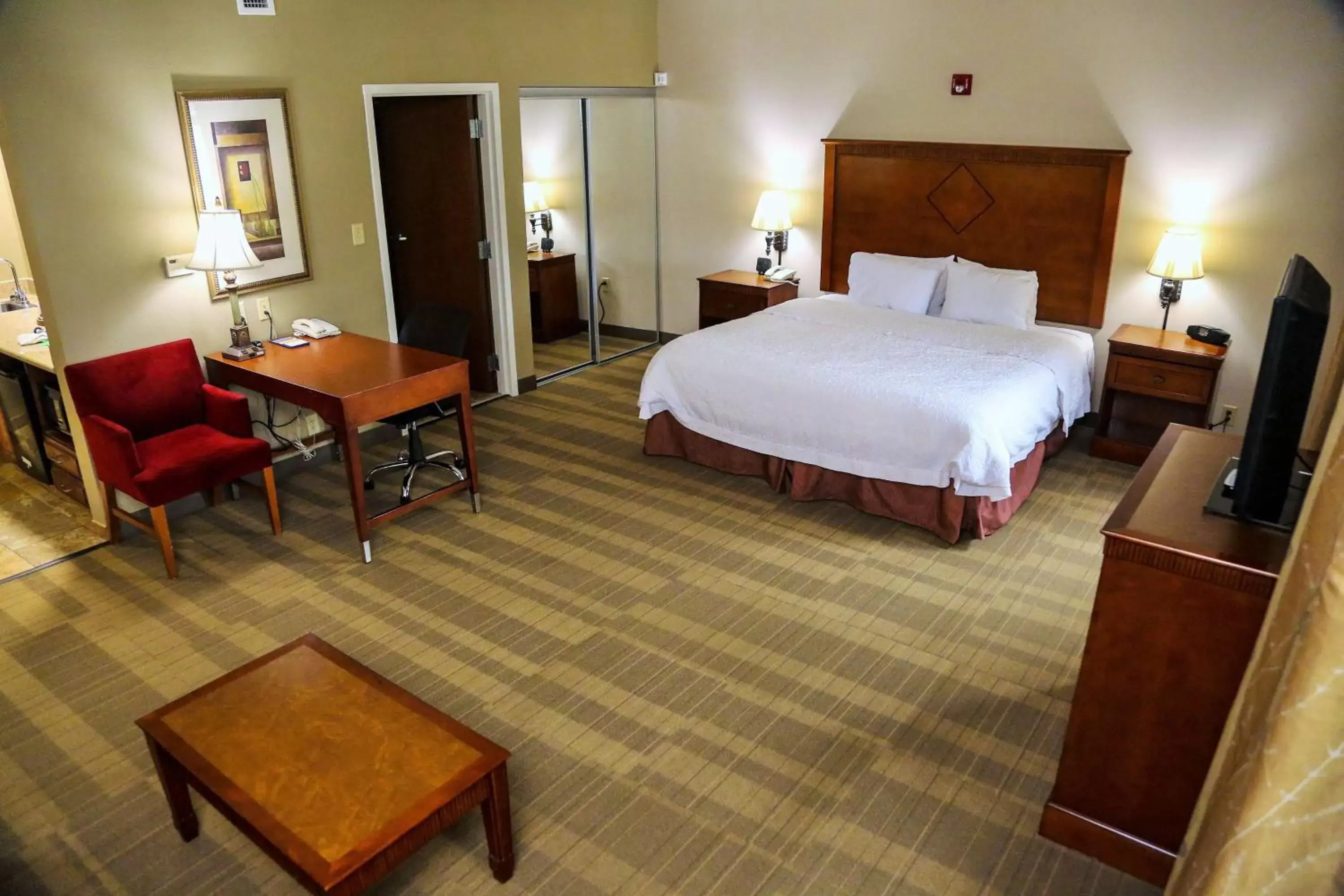 Bedroom, Bed in Hampton Inn & Suites McComb