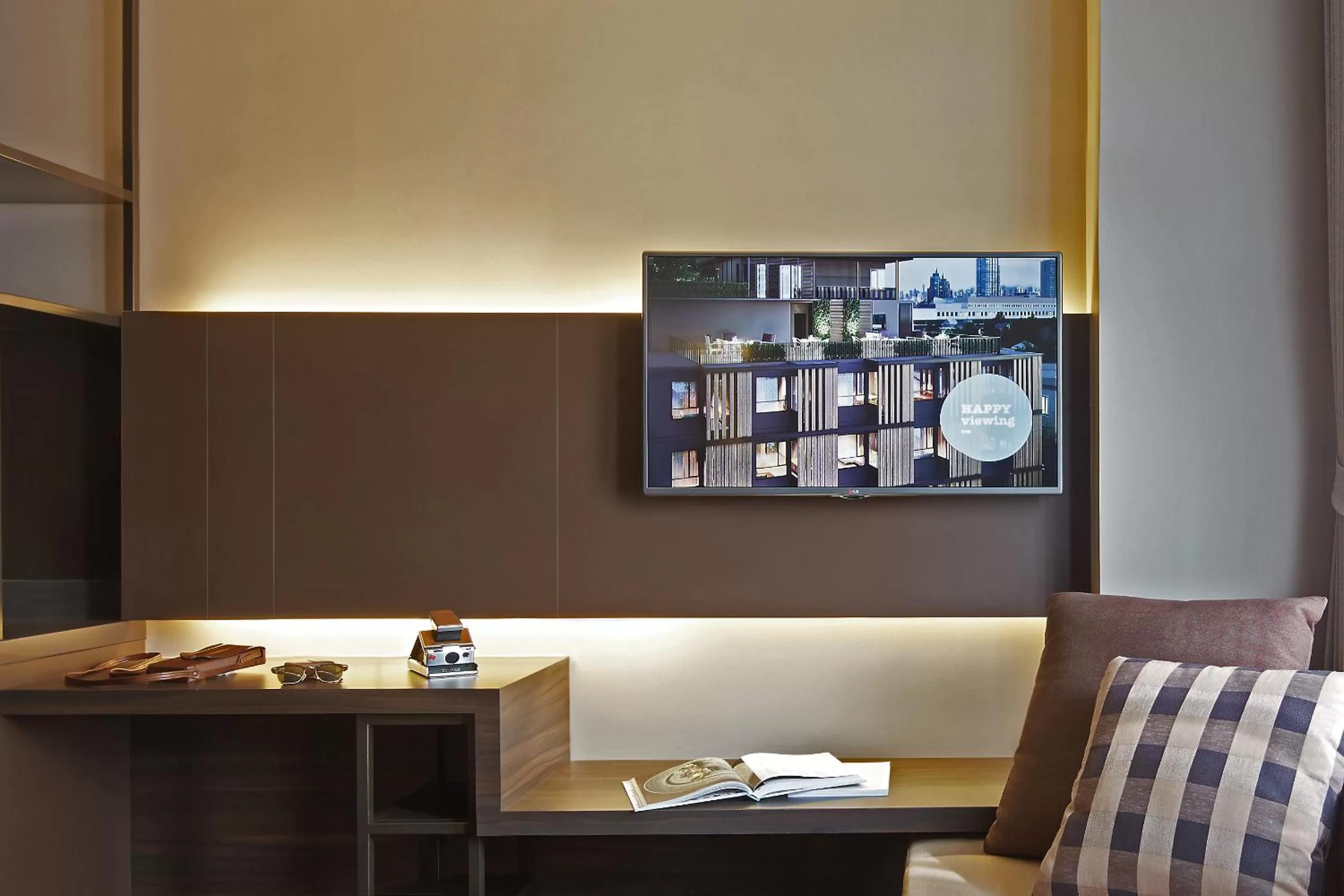 TV and multimedia in Happy 3