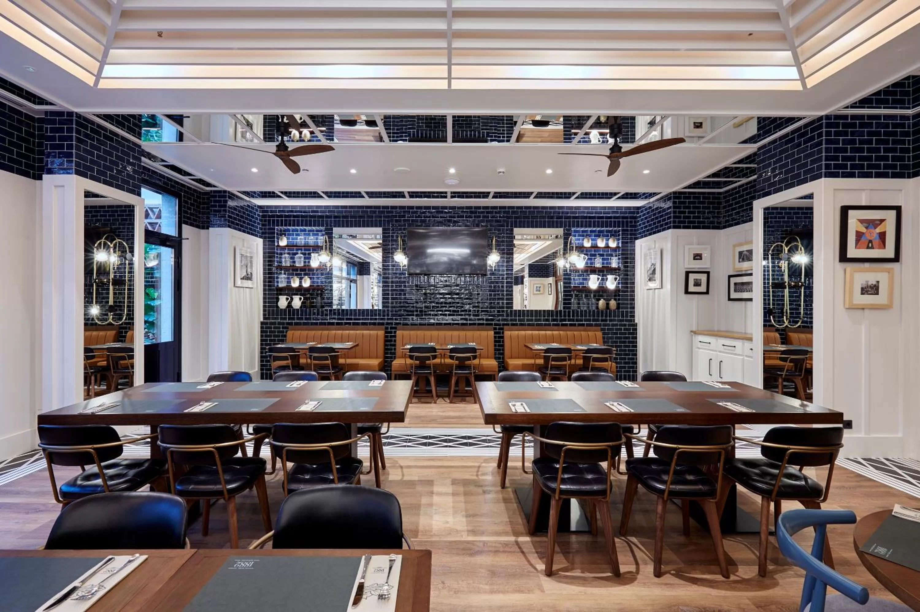 Spring in Radisson Blu 1882 Hotel, Barcelona Sagrada Familia