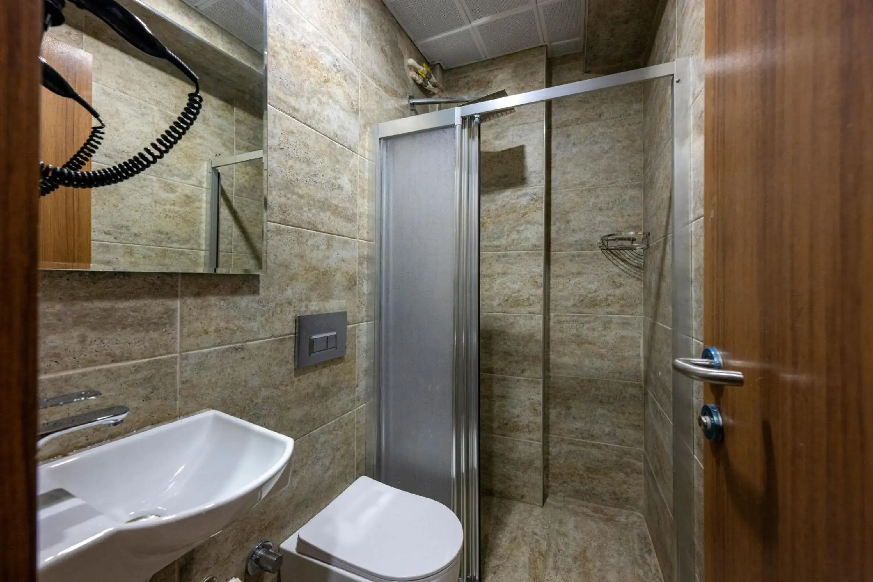 Shower, Bathroom in Mayza Otel