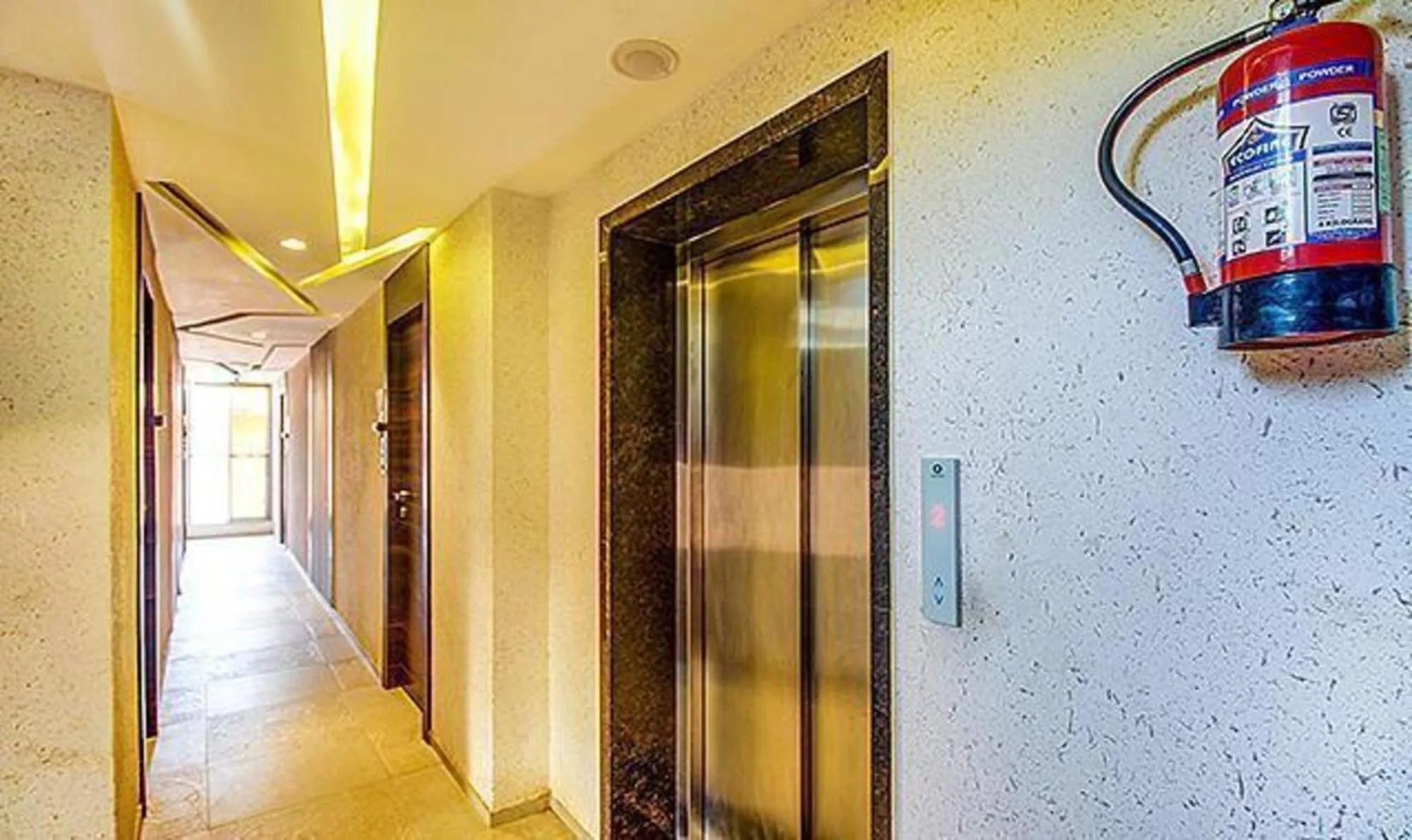 Lobby or reception in Treebo Trend Supreme Grand 500 Mtrs From Calangute Beach