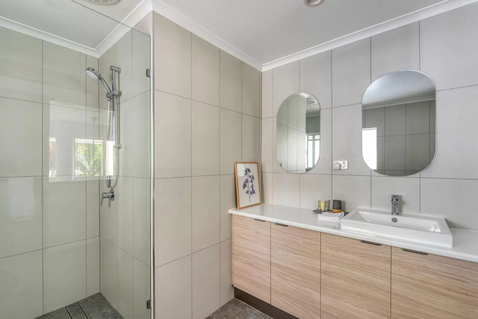 Toilet, Bathroom in Tropical Nites Holiday Townhouses