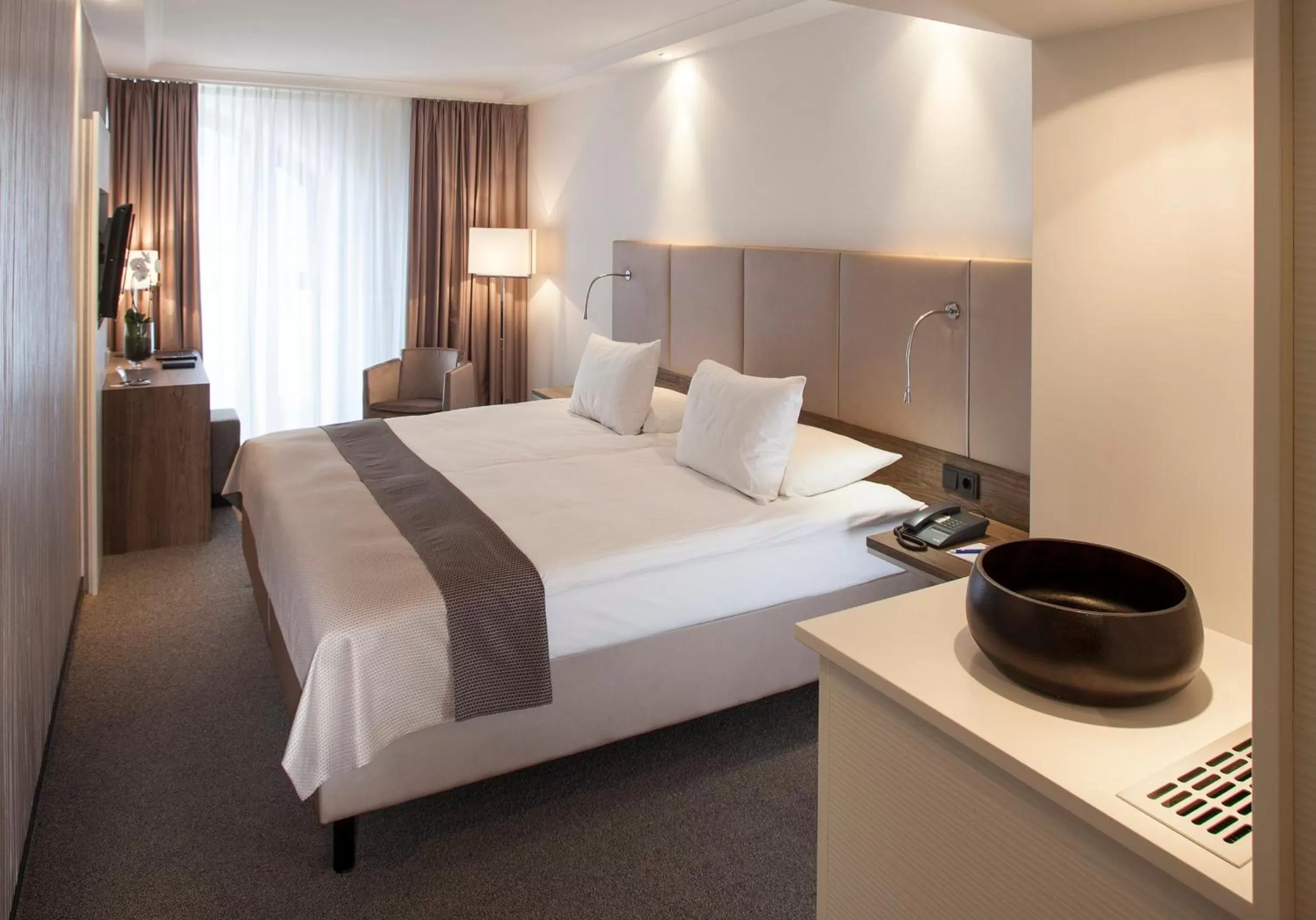 Photo of the whole room, Bed in Hotel Erzgiesserei Europe