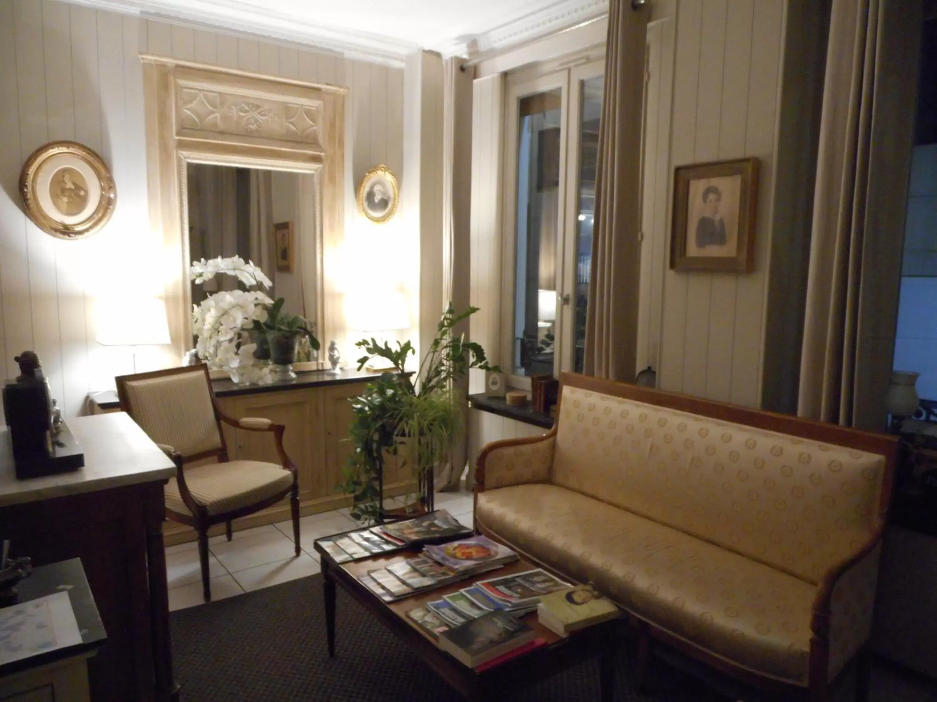 Living room, Seating Area in Hôtel de l'Avre