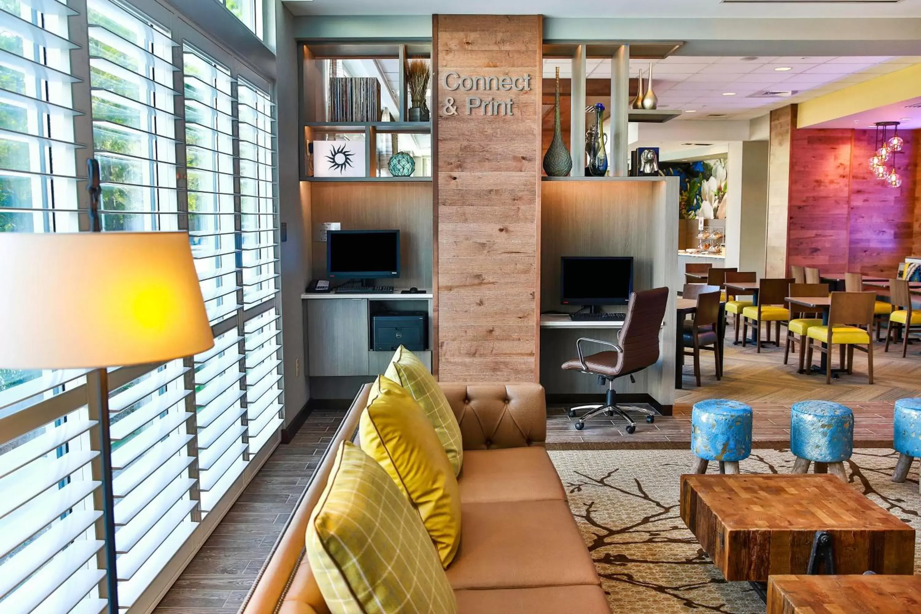 Business facilities, Seating Area in Fairfield Inn & Suites by Marriott Savannah Midtown