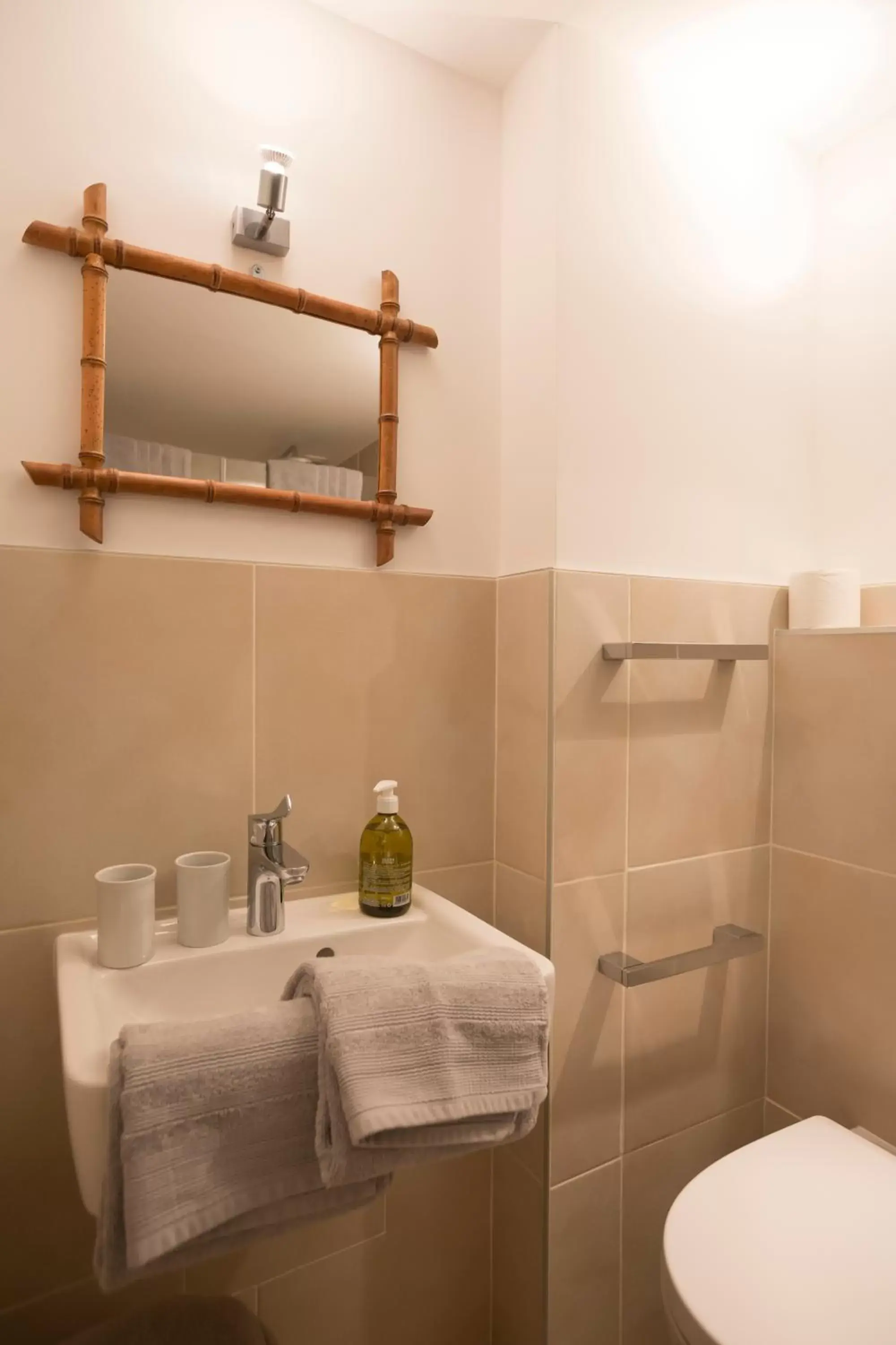 Toilet, Bathroom in Clos Saint Jacques - Maison d'Hôtes