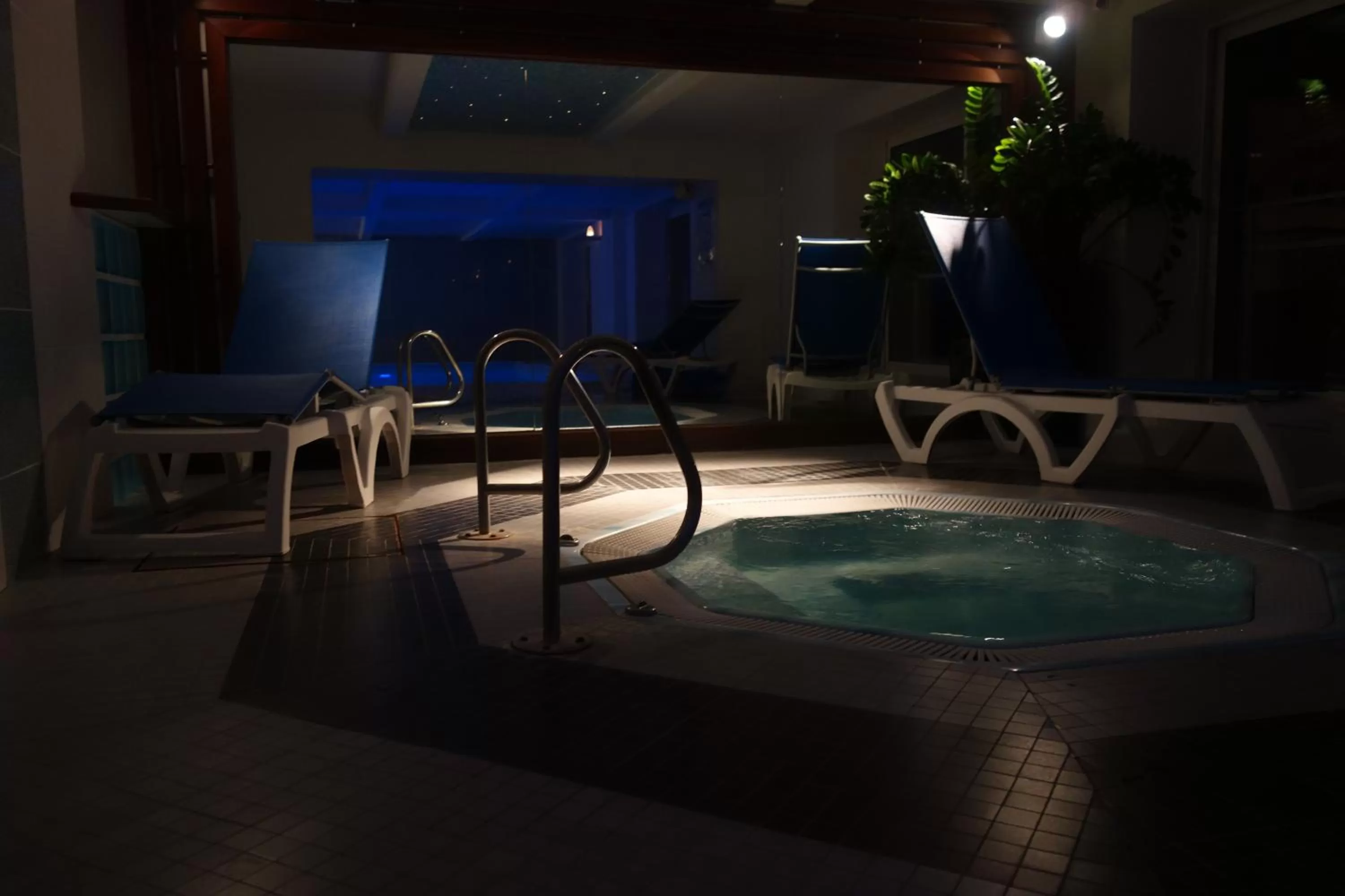 Hot Tub in Mercure Epinal Centre