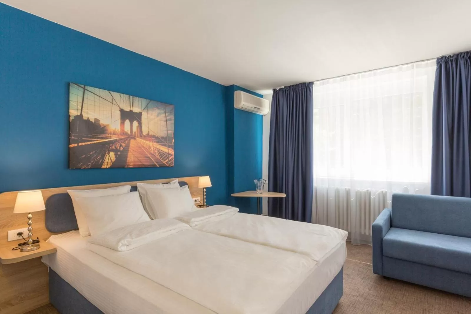 Bed in Premium Crown Suites